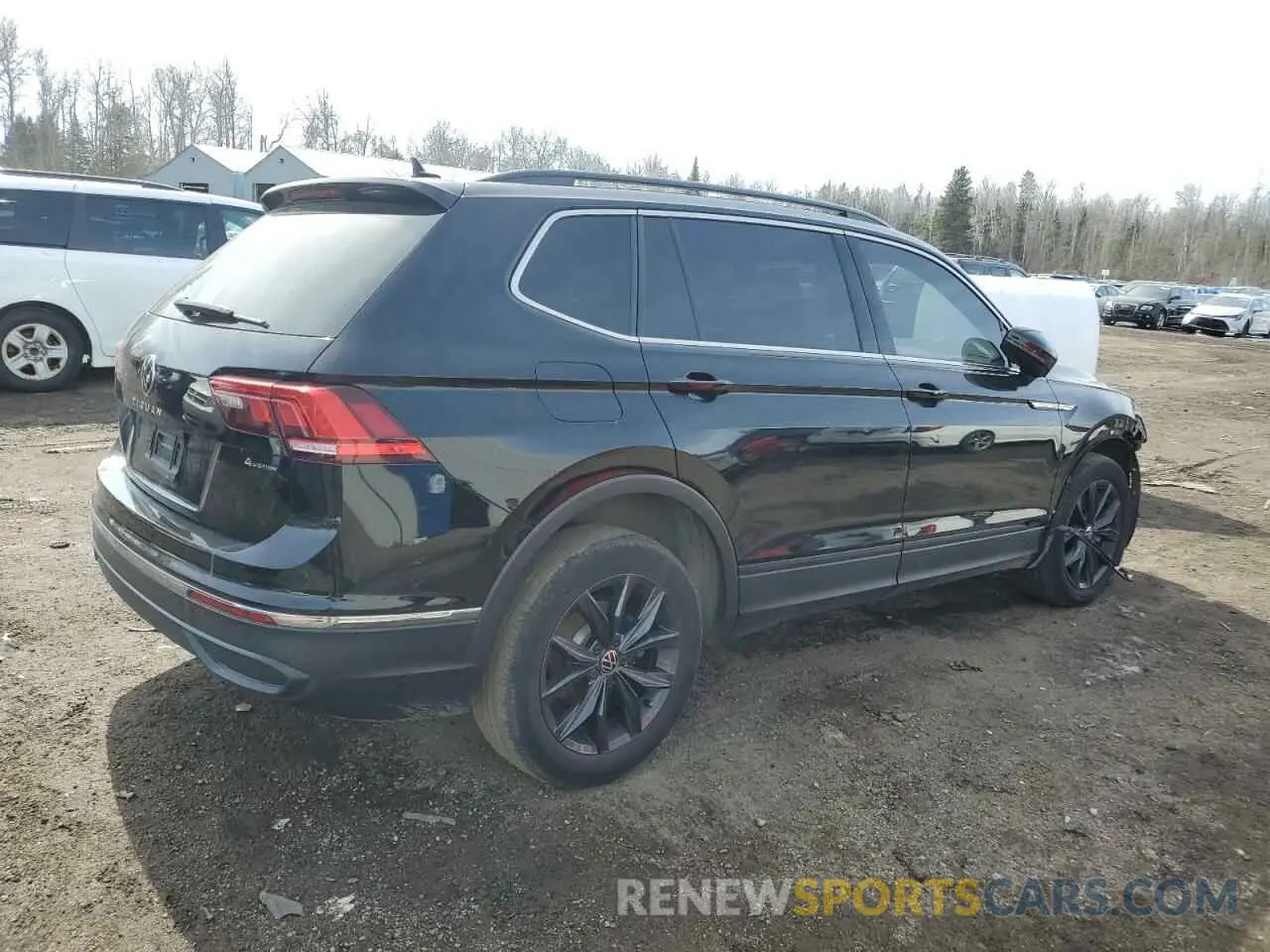 3 Photograph of a damaged car 3VV2B7AXXNM061725 VOLKSWAGEN TIGUAN 2022