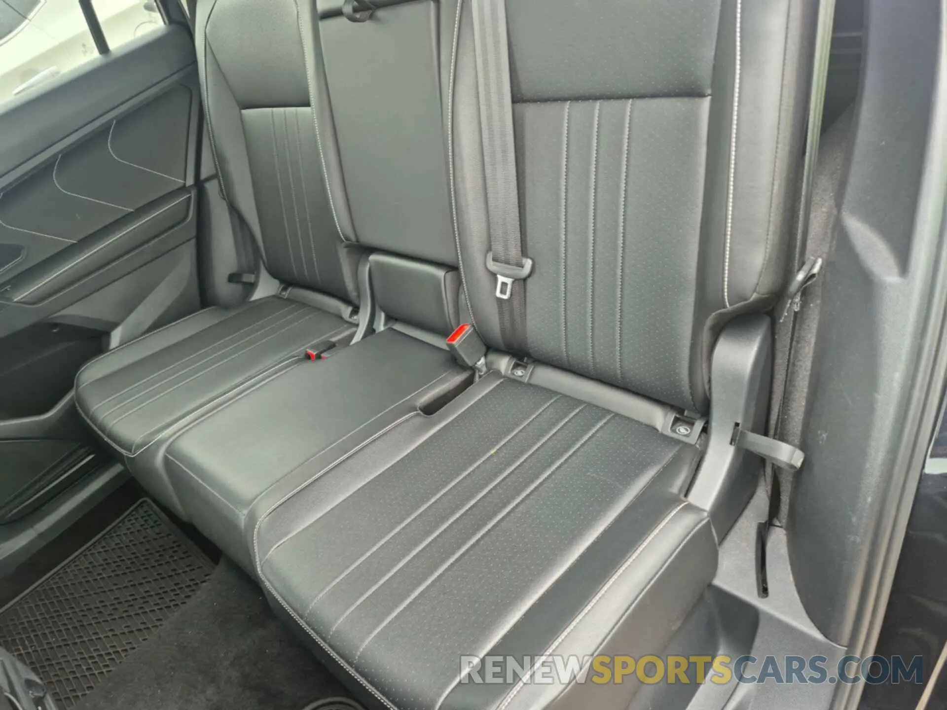9 Photograph of a damaged car 3VV2B7AXXNM104363 VOLKSWAGEN TIGUAN 2022