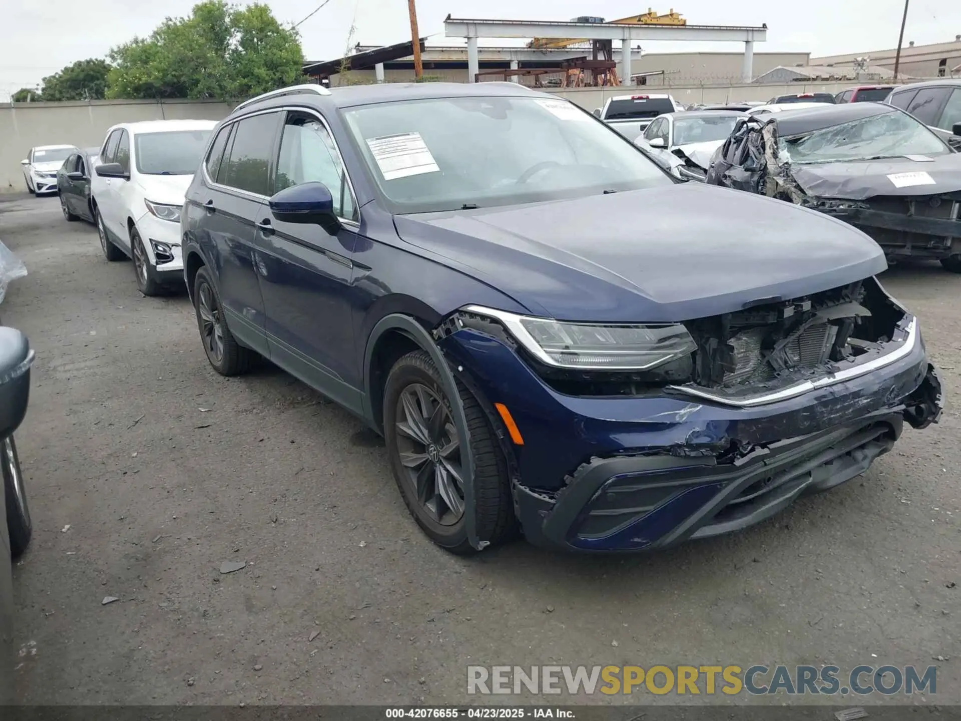 1 Photograph of a damaged car 3VV3B7AX0NM018659 VOLKSWAGEN TIGUAN 2022
