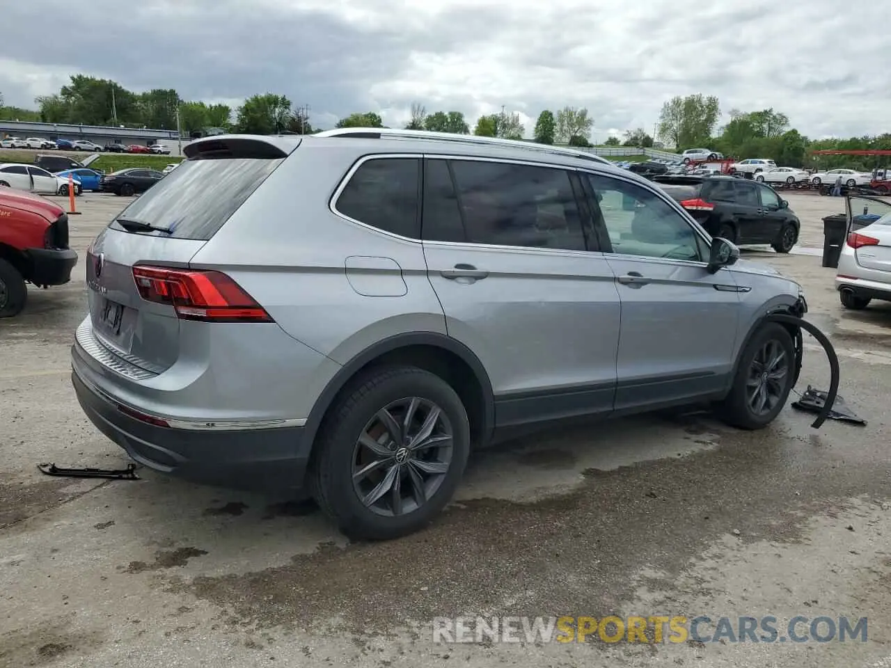 3 Photograph of a damaged car 3VV3B7AX0NM048051 VOLKSWAGEN TIGUAN 2022