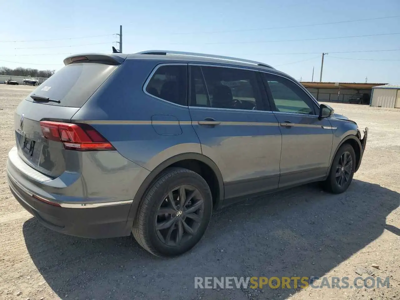 3 Photograph of a damaged car 3VV3B7AX0NM167671 VOLKSWAGEN TIGUAN 2022