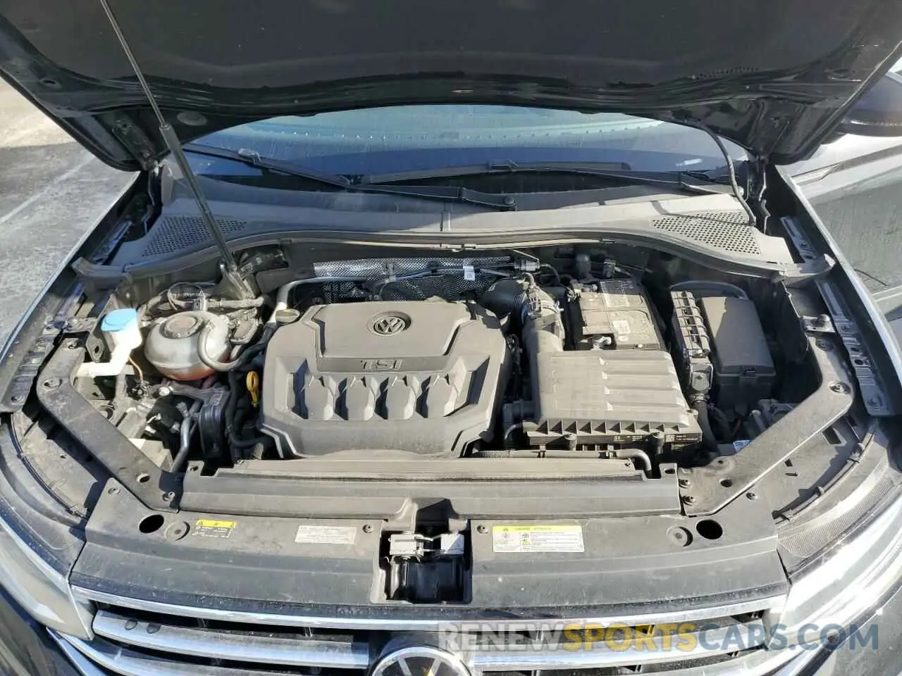 12 Photograph of a damaged car 3VV3B7AX2NM080516 VOLKSWAGEN TIGUAN 2022