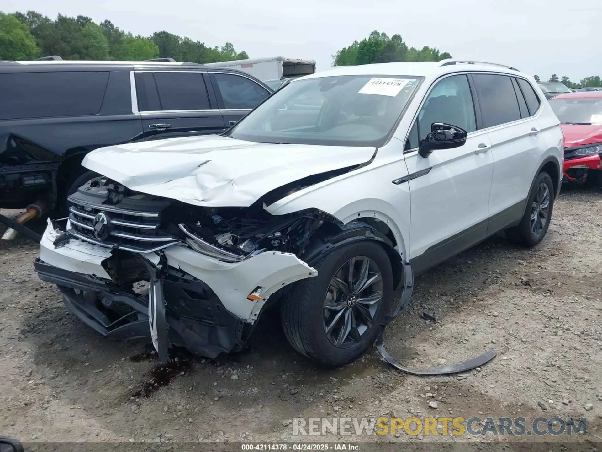 2 Photograph of a damaged car 3VV3B7AX3NM176770 VOLKSWAGEN TIGUAN 2022