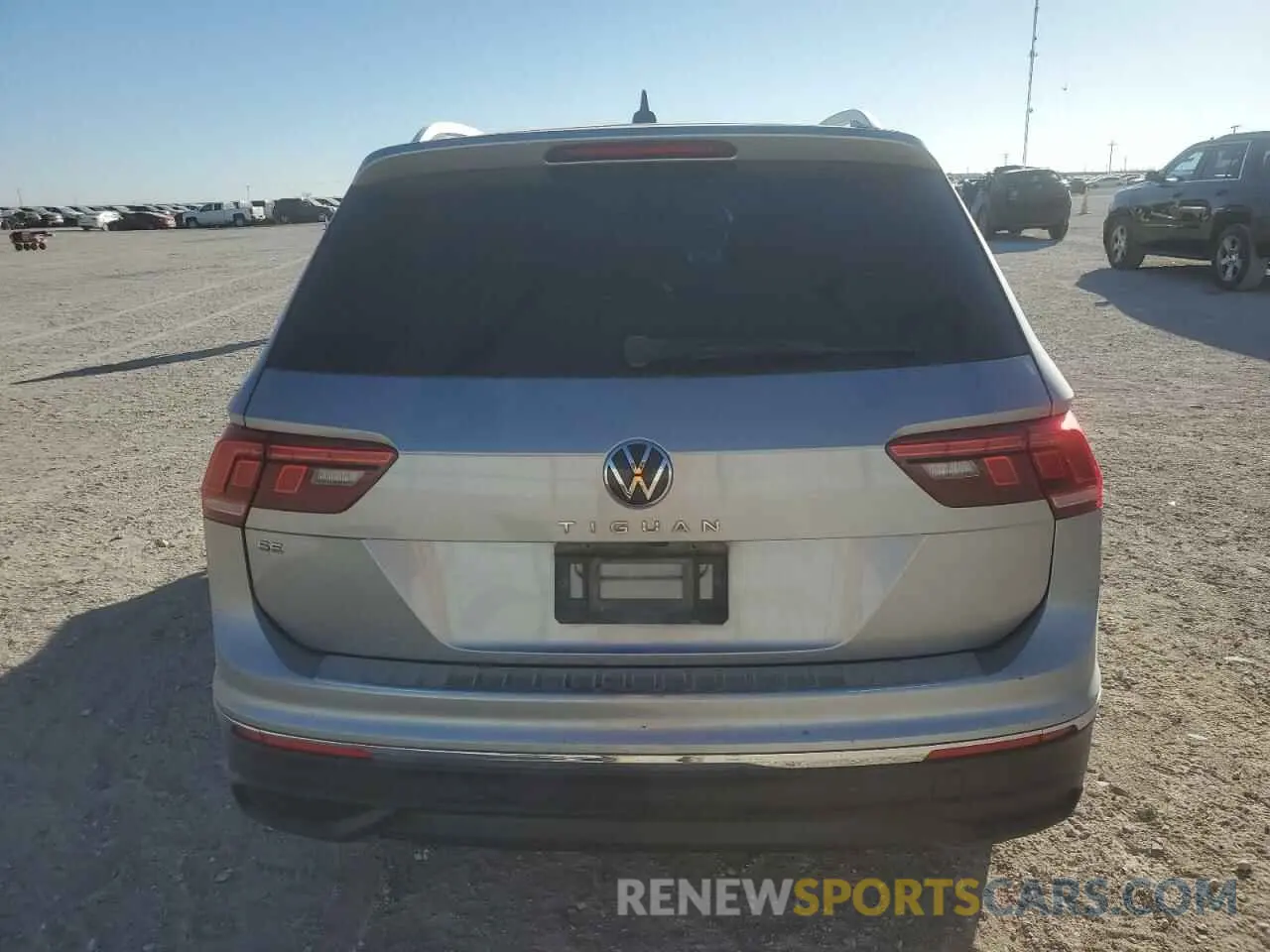 6 Photograph of a damaged car 3VV3B7AX5NM060857 VOLKSWAGEN TIGUAN 2022