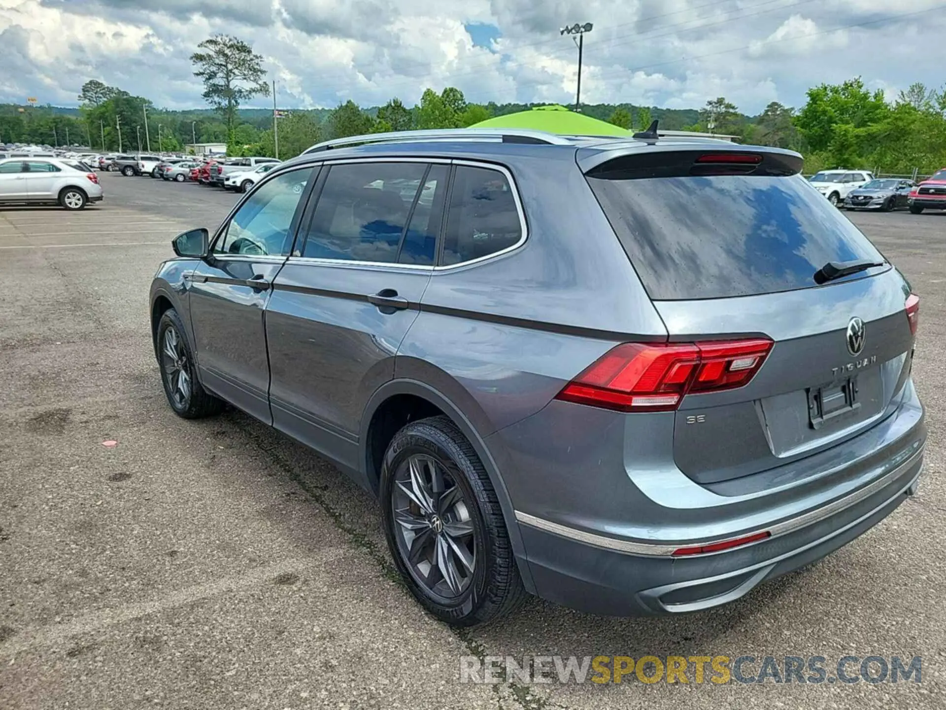 14 Photograph of a damaged car 3VV3B7AX5NM083183 VOLKSWAGEN TIGUAN 2022