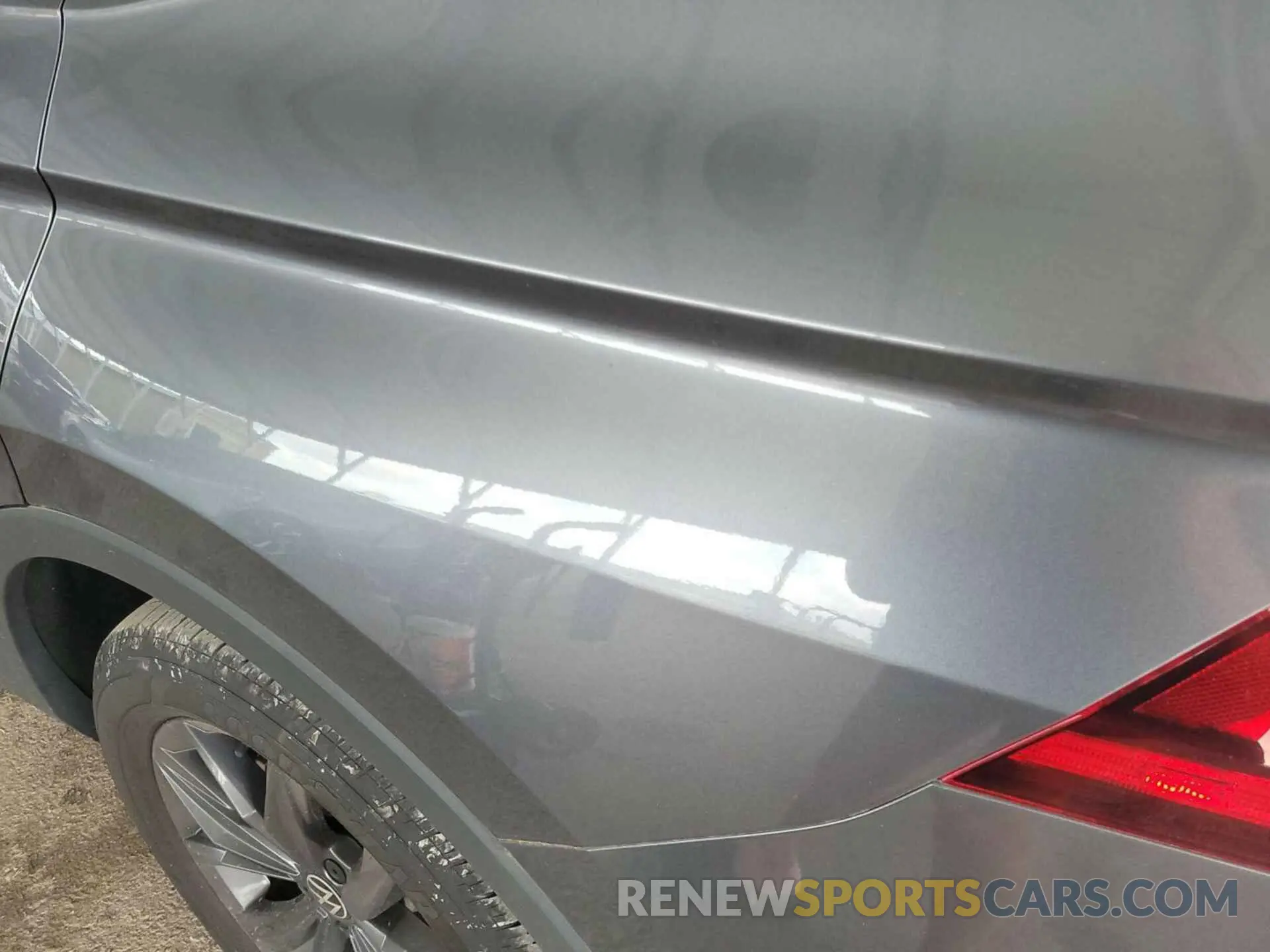 21 Photograph of a damaged car 3VV3B7AX5NM083183 VOLKSWAGEN TIGUAN 2022