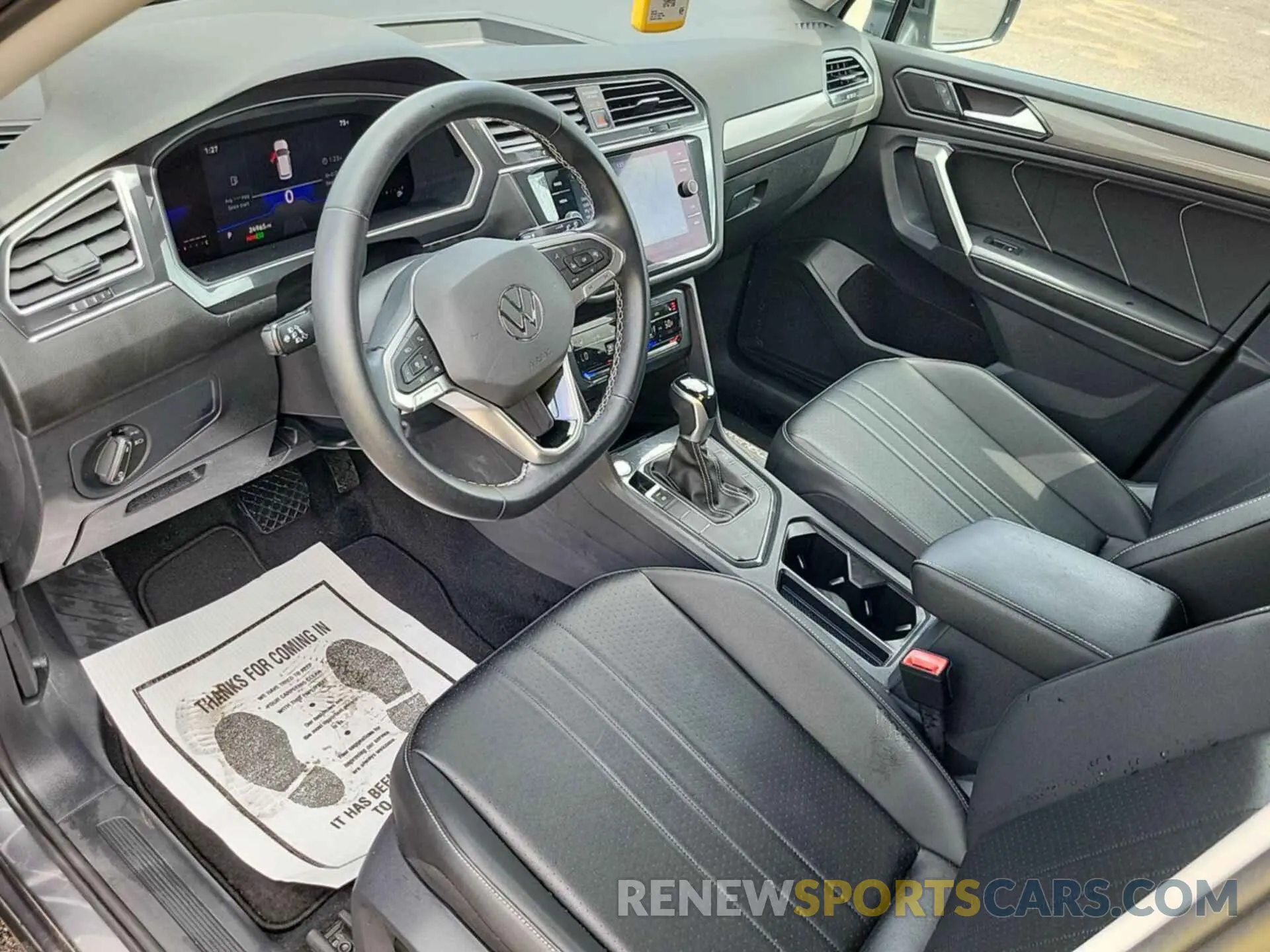 8 Photograph of a damaged car 3VV3B7AX5NM083183 VOLKSWAGEN TIGUAN 2022