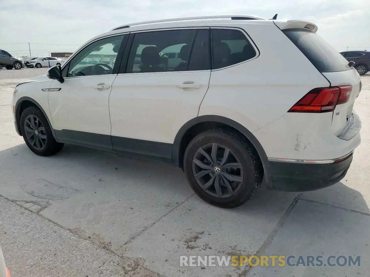 2 Photograph of a damaged car 3VV3B7AX5NM172462 VOLKSWAGEN TIGUAN 2022