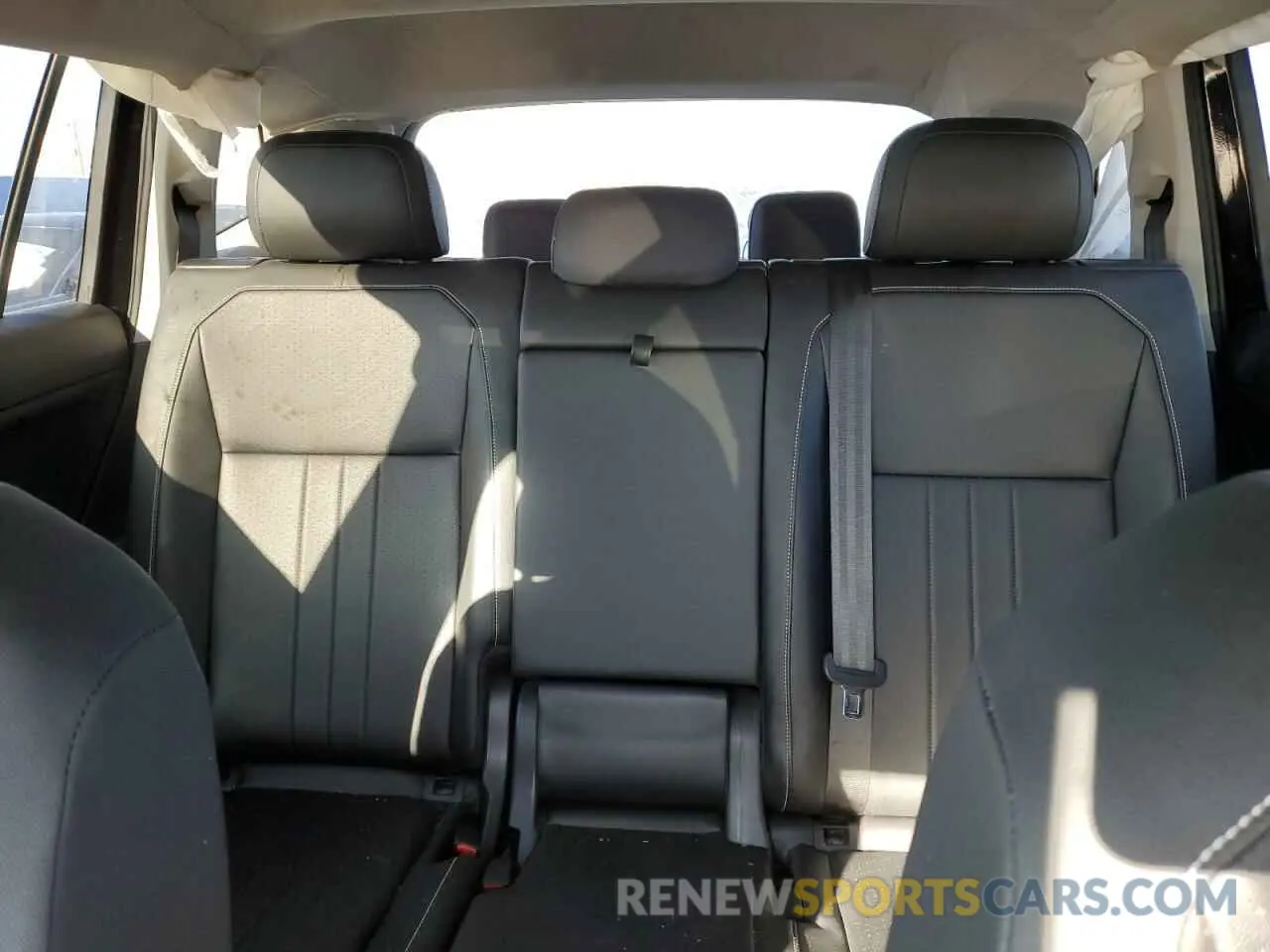 10 Photograph of a damaged car 3VV3B7AX7NM162029 VOLKSWAGEN TIGUAN 2022