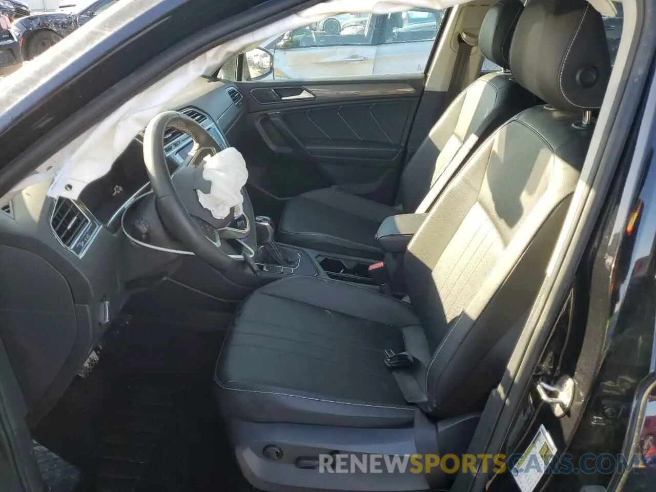 7 Photograph of a damaged car 3VV3B7AX7NM162029 VOLKSWAGEN TIGUAN 2022
