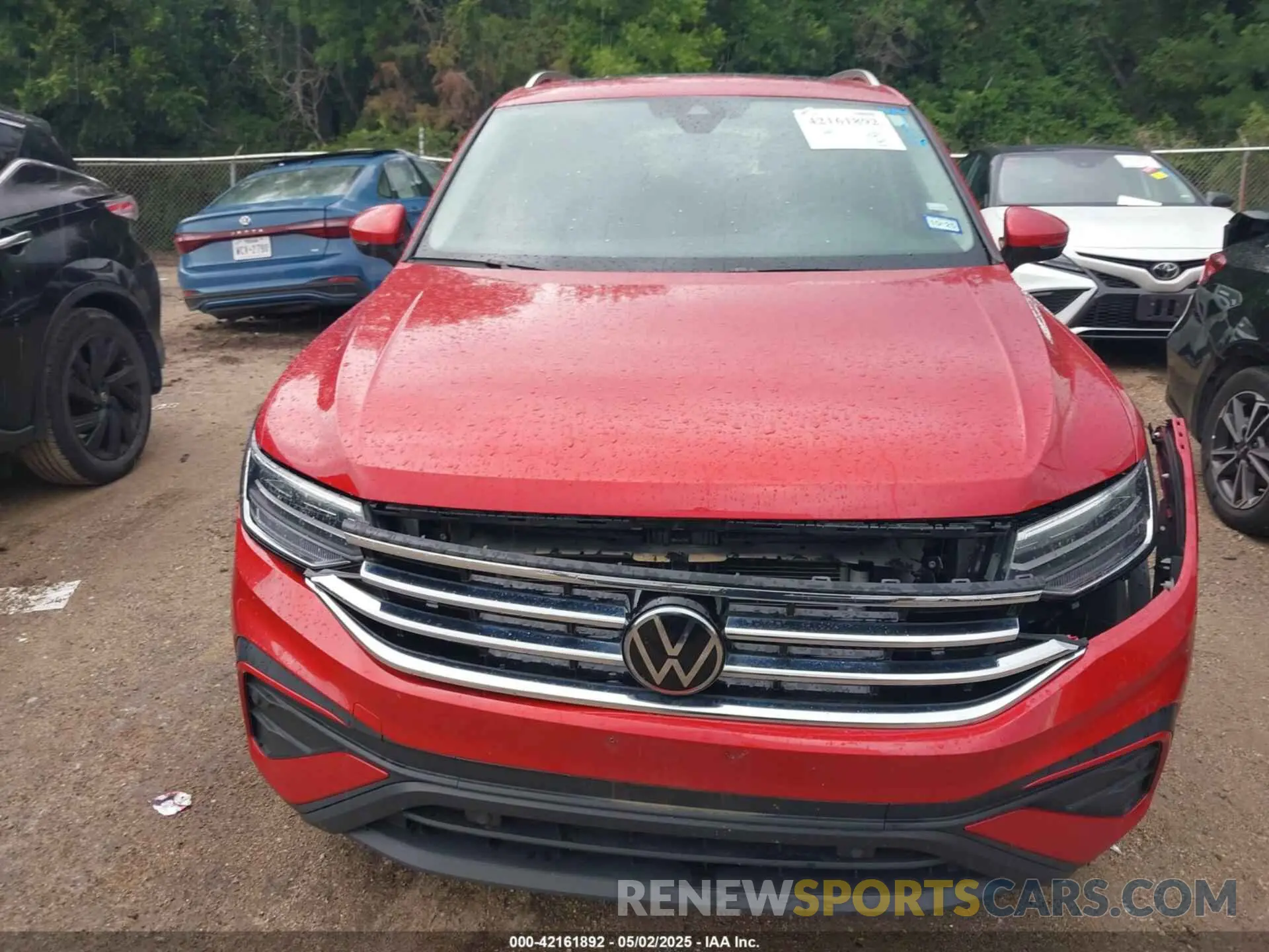 11 Photograph of a damaged car 3VV3B7AX7NM170227 VOLKSWAGEN TIGUAN 2022