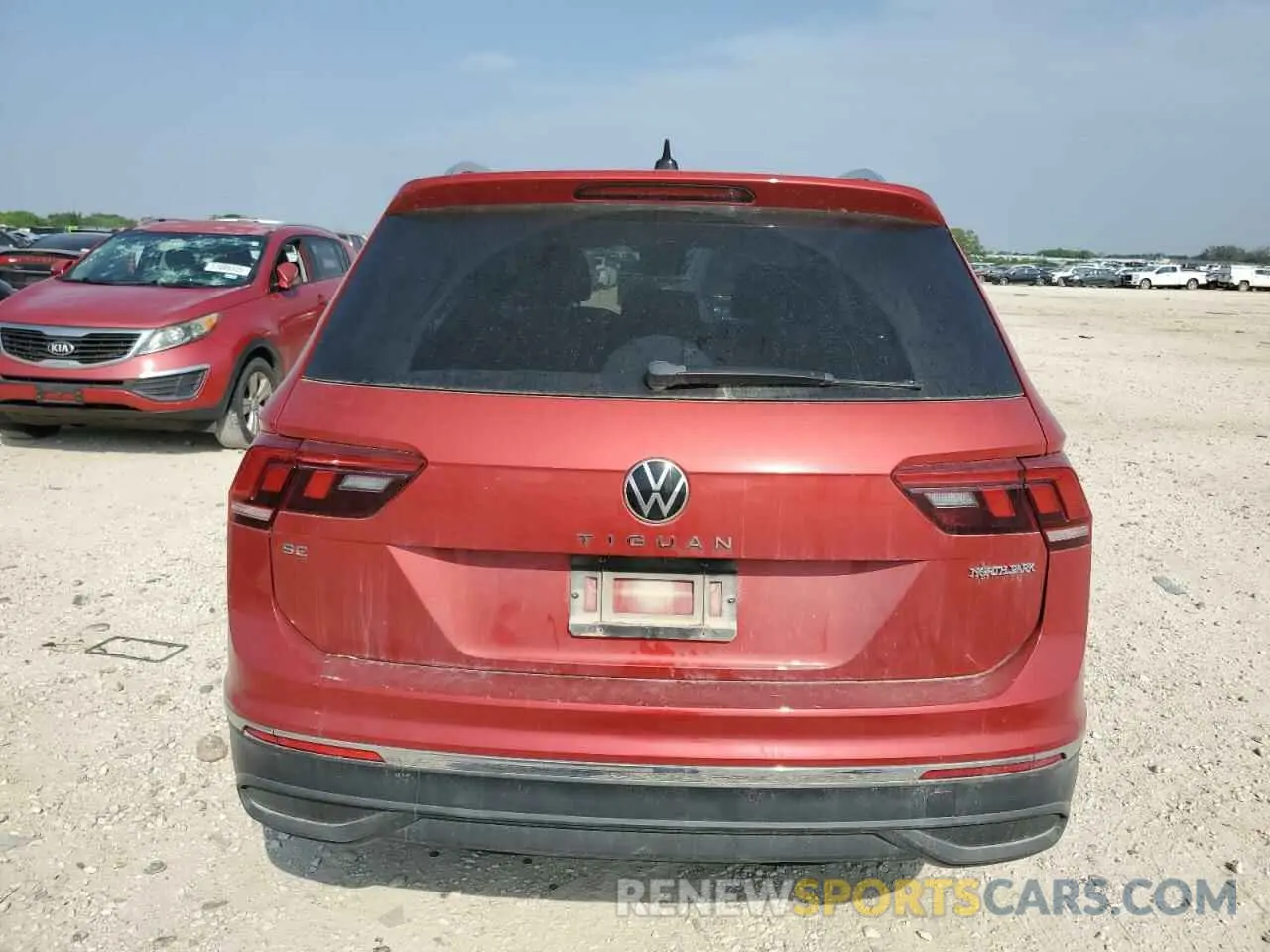 6 Photograph of a damaged car 3VV3B7AX8NM013029 VOLKSWAGEN TIGUAN 2022