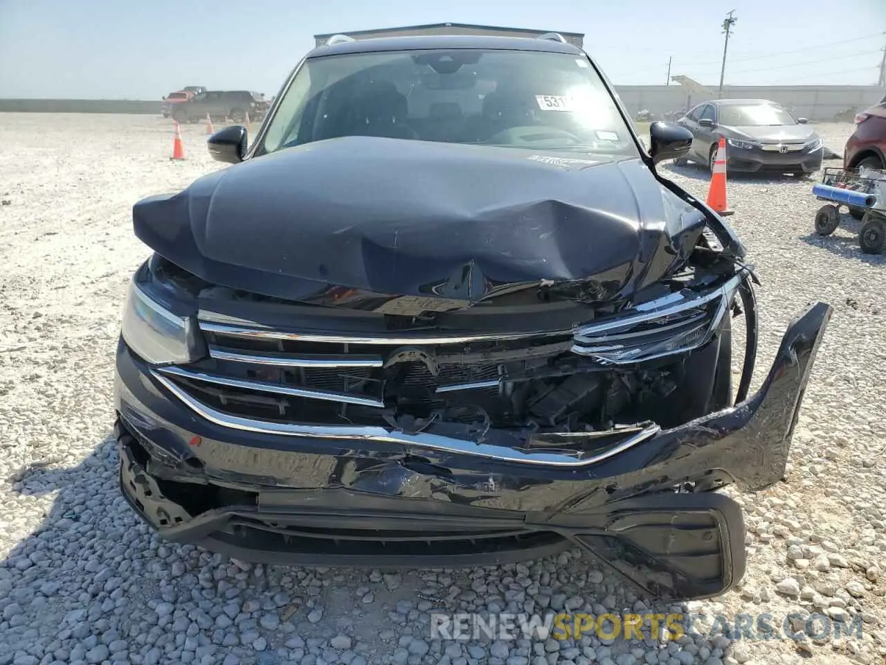 12 Photograph of a damaged car 3VV3B7AX8NM121859 VOLKSWAGEN TIGUAN 2022