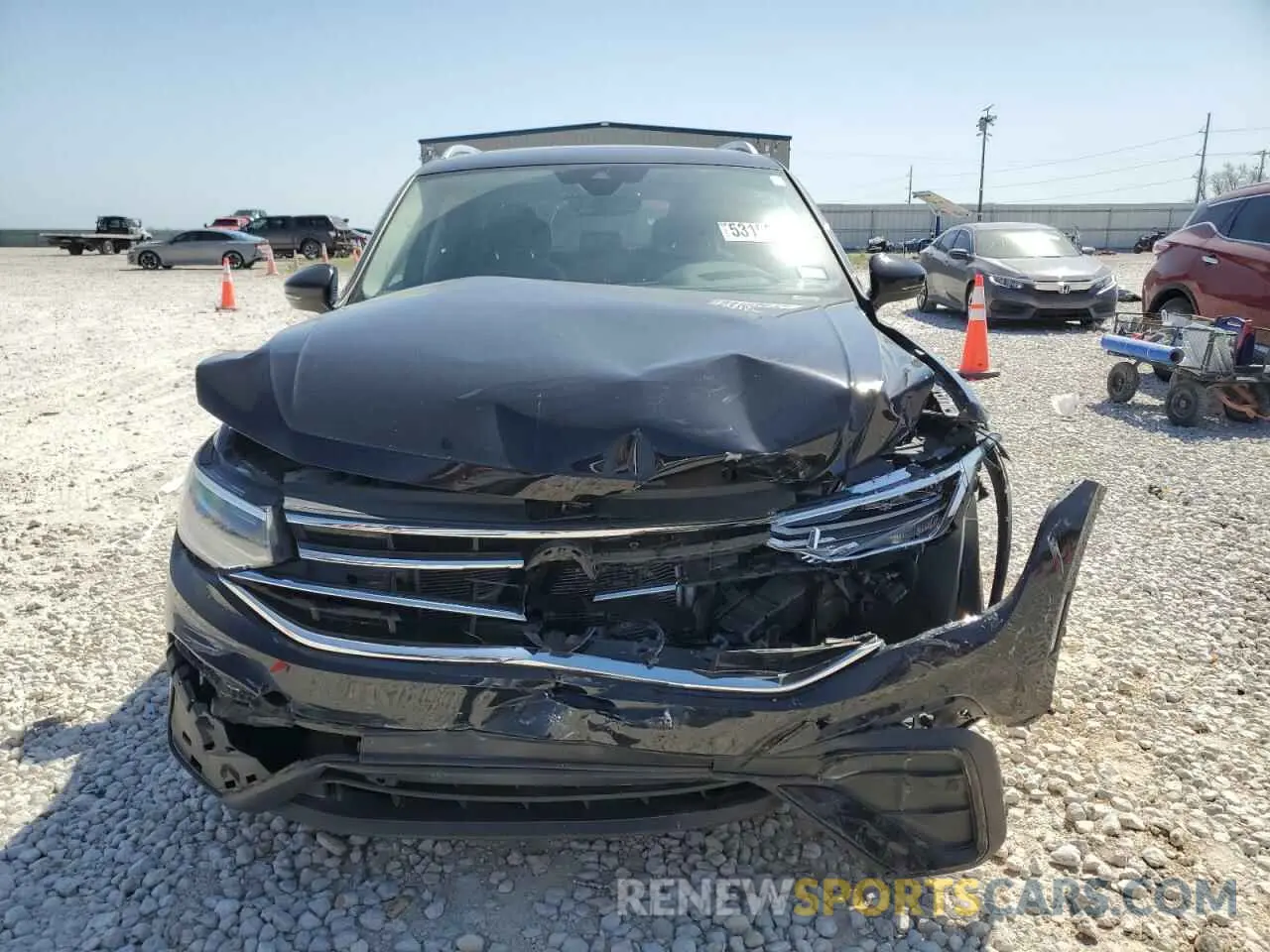 5 Photograph of a damaged car 3VV3B7AX8NM121859 VOLKSWAGEN TIGUAN 2022