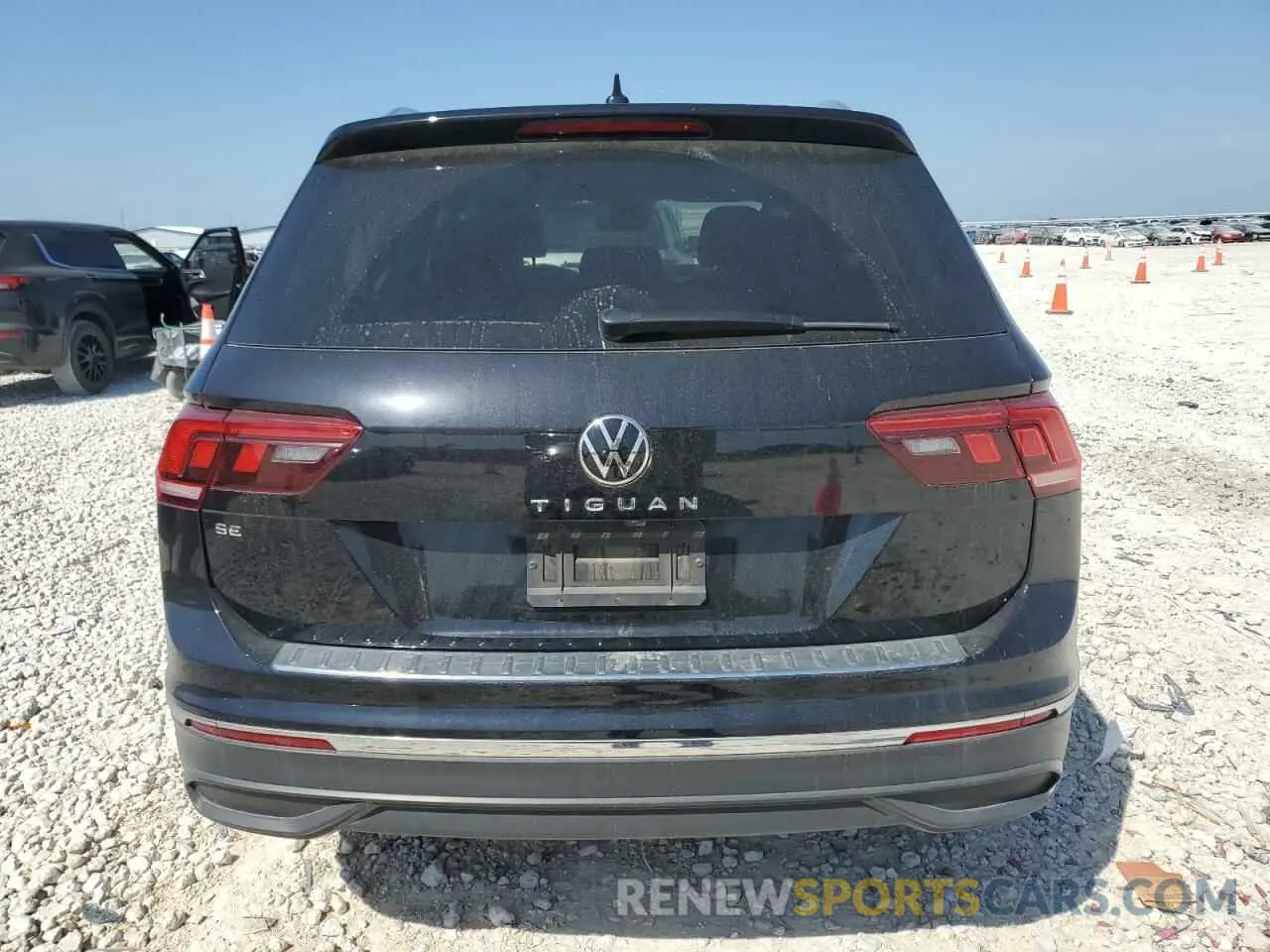 6 Photograph of a damaged car 3VV3B7AX8NM121859 VOLKSWAGEN TIGUAN 2022