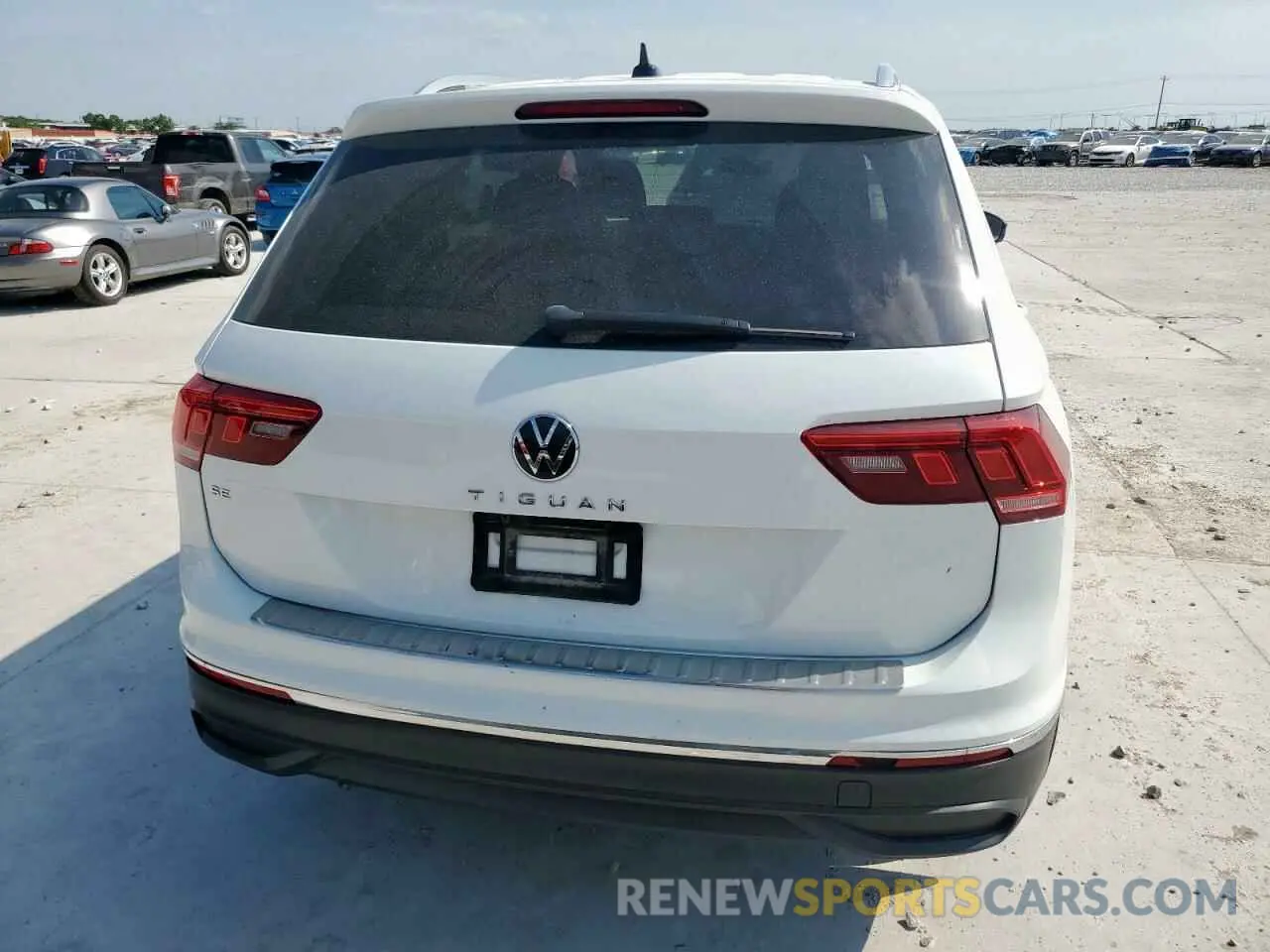 6 Photograph of a damaged car 3VV3B7AX8NM162220 VOLKSWAGEN TIGUAN 2022