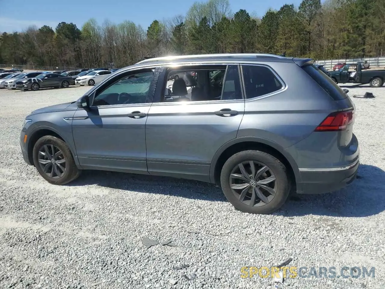 2 Photograph of a damaged car 3VV3B7AX9NM100003 VOLKSWAGEN TIGUAN 2022