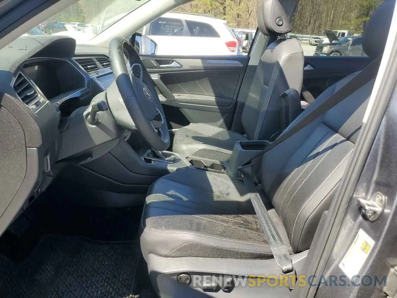 7 Photograph of a damaged car 3VV3B7AX9NM100003 VOLKSWAGEN TIGUAN 2022