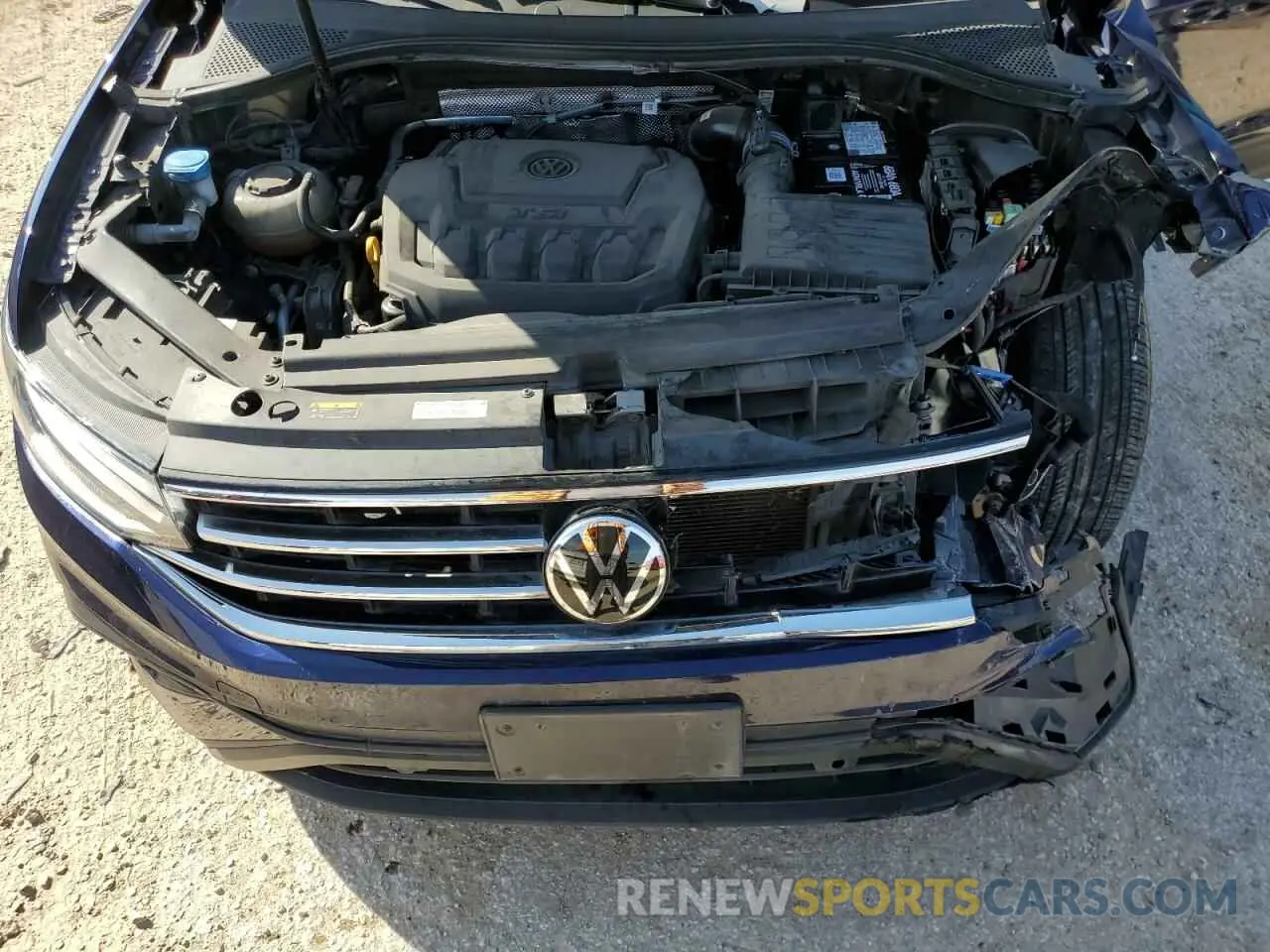 12 Photograph of a damaged car 3VV3B7AX9NM172979 VOLKSWAGEN TIGUAN 2022