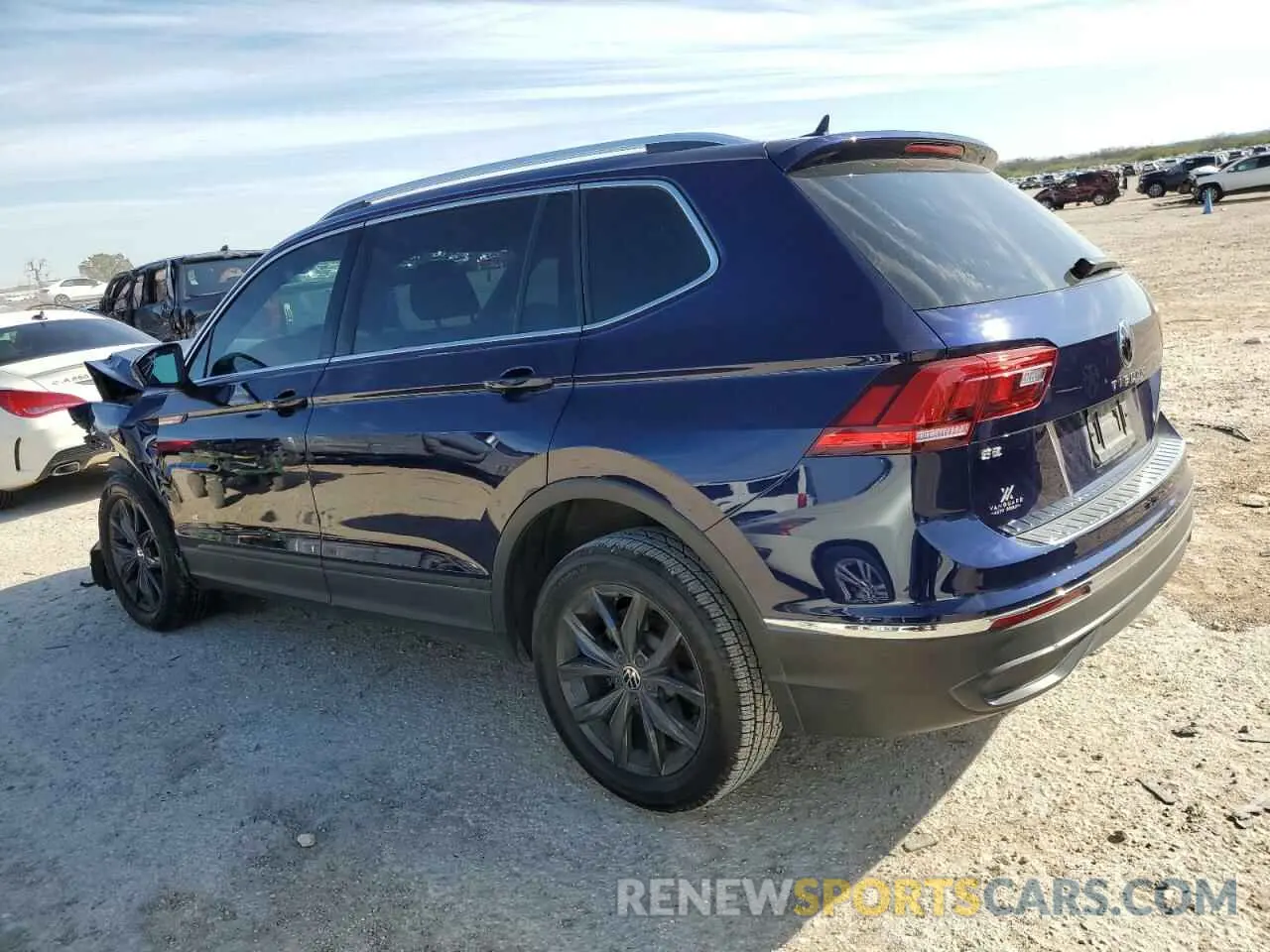 2 Photograph of a damaged car 3VV3B7AX9NM172979 VOLKSWAGEN TIGUAN 2022