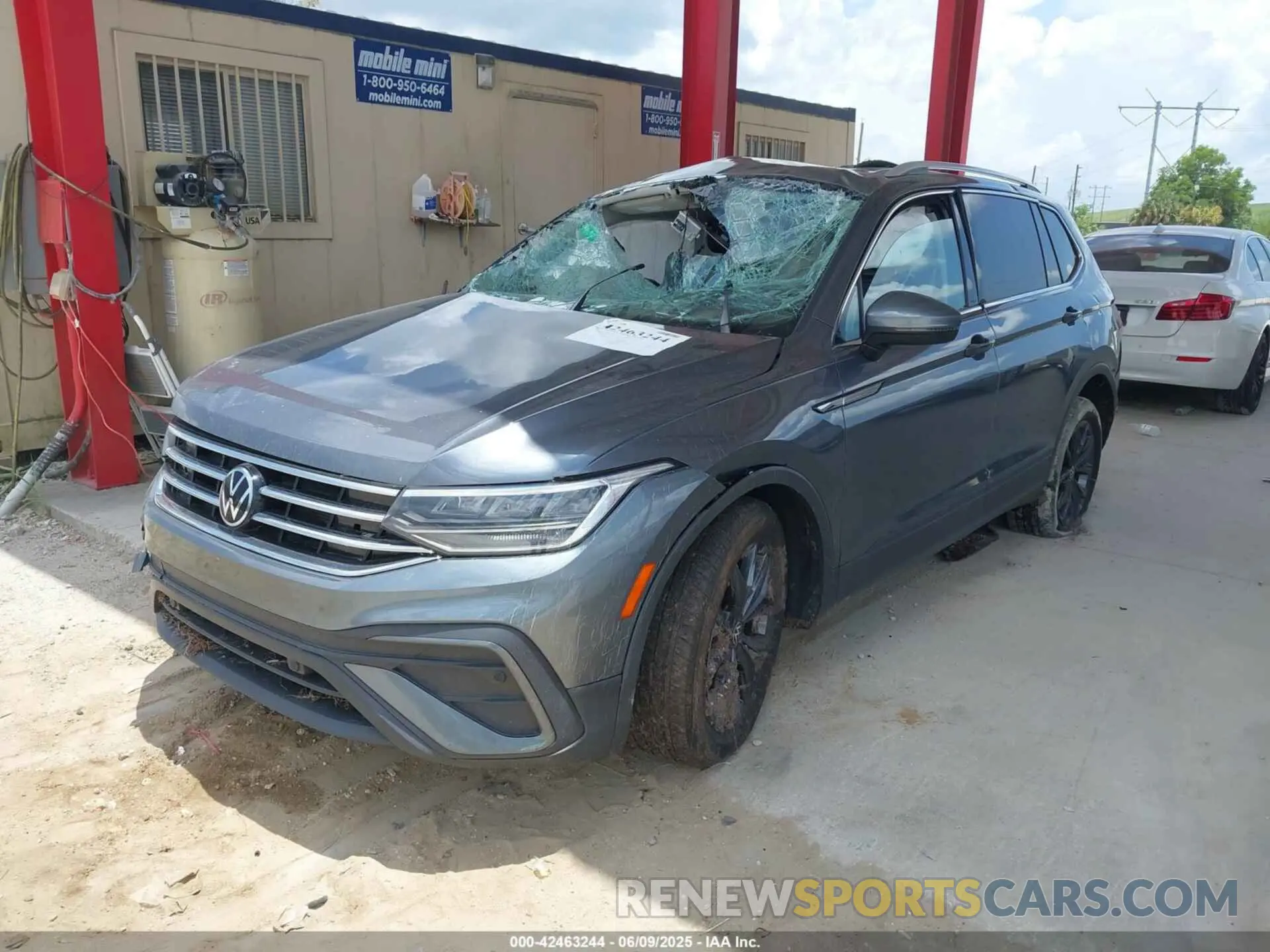 2 Photograph of a damaged car 3VV3B7AXXNM042029 VOLKSWAGEN TIGUAN 2022