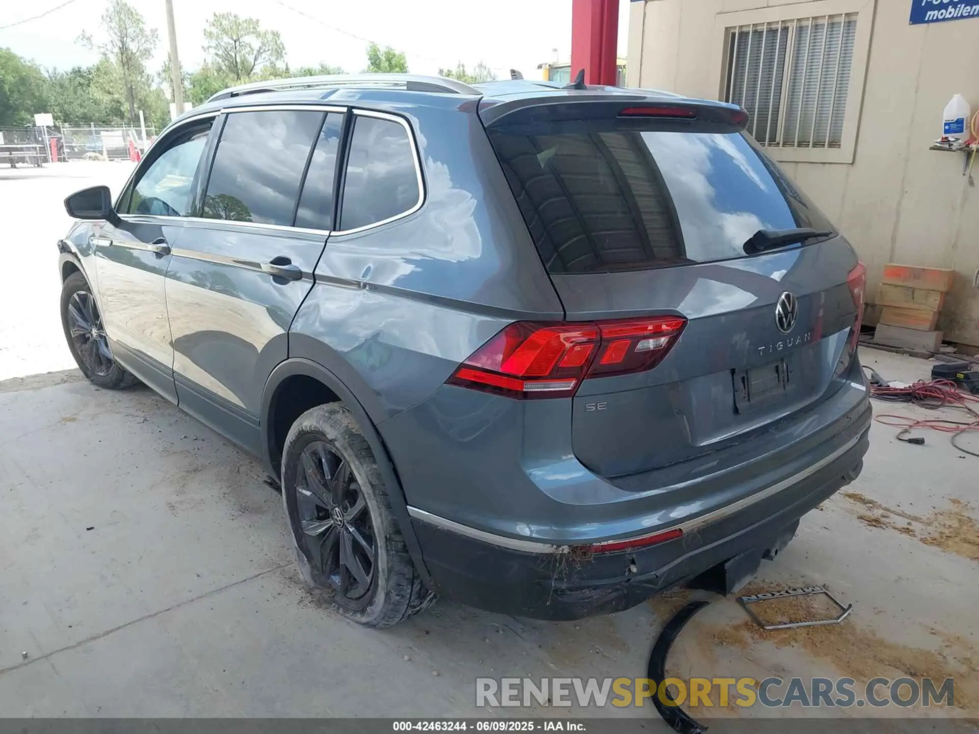 3 Photograph of a damaged car 3VV3B7AXXNM042029 VOLKSWAGEN TIGUAN 2022