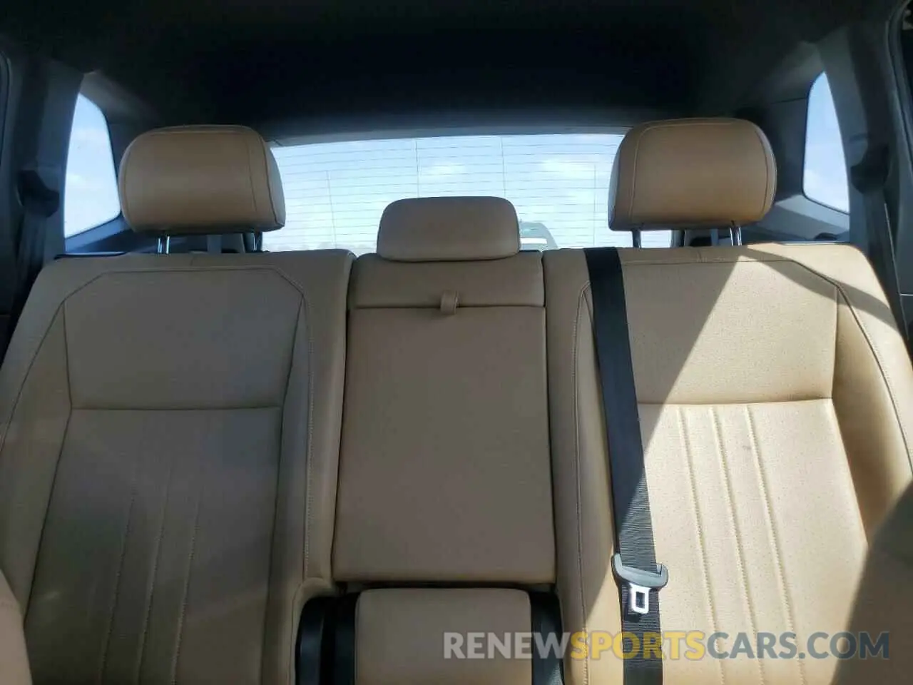10 Photograph of a damaged car 3VV3B7AXXNM154829 VOLKSWAGEN TIGUAN 2022