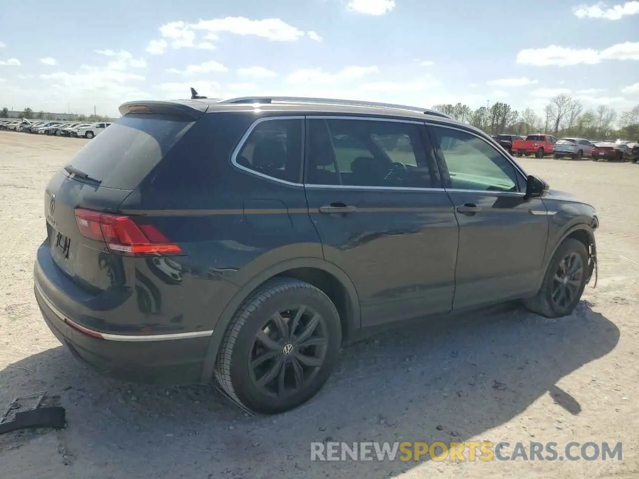 3 Photograph of a damaged car 3VV3B7AXXNM154829 VOLKSWAGEN TIGUAN 2022