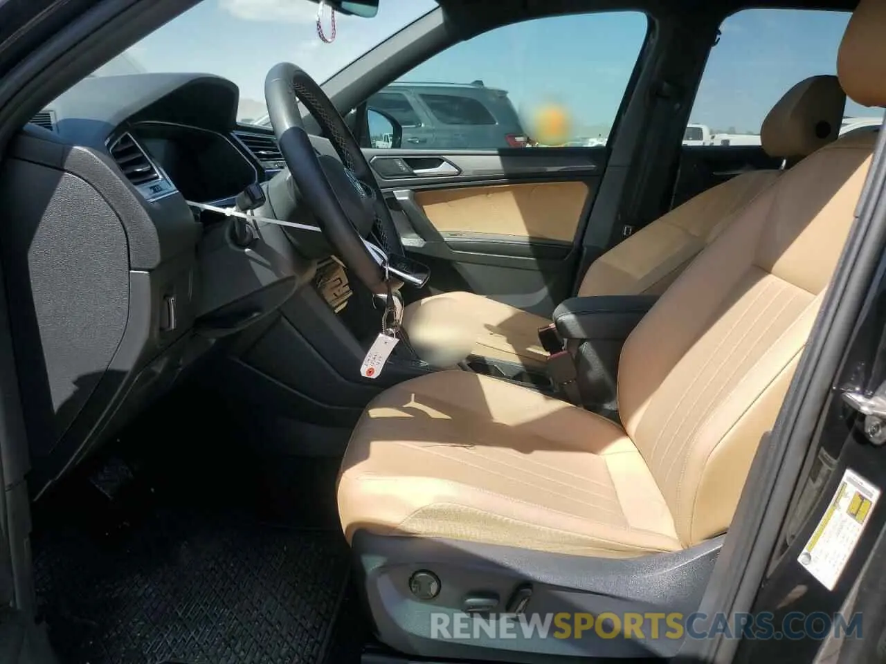 7 Photograph of a damaged car 3VV3B7AXXNM154829 VOLKSWAGEN TIGUAN 2022