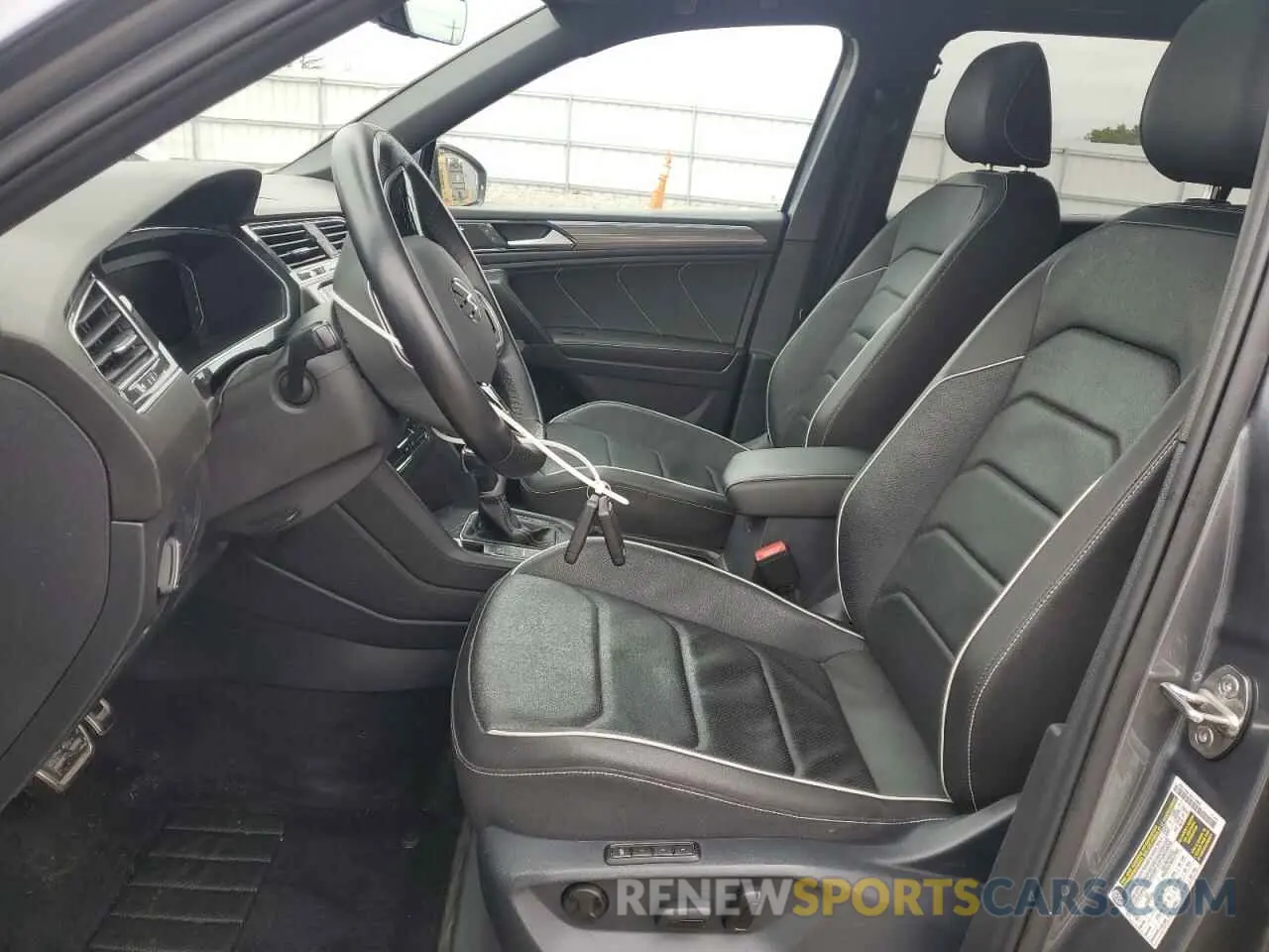 7 Photograph of a damaged car 3VV4B7AX0NM068434 VOLKSWAGEN TIGUAN 2022