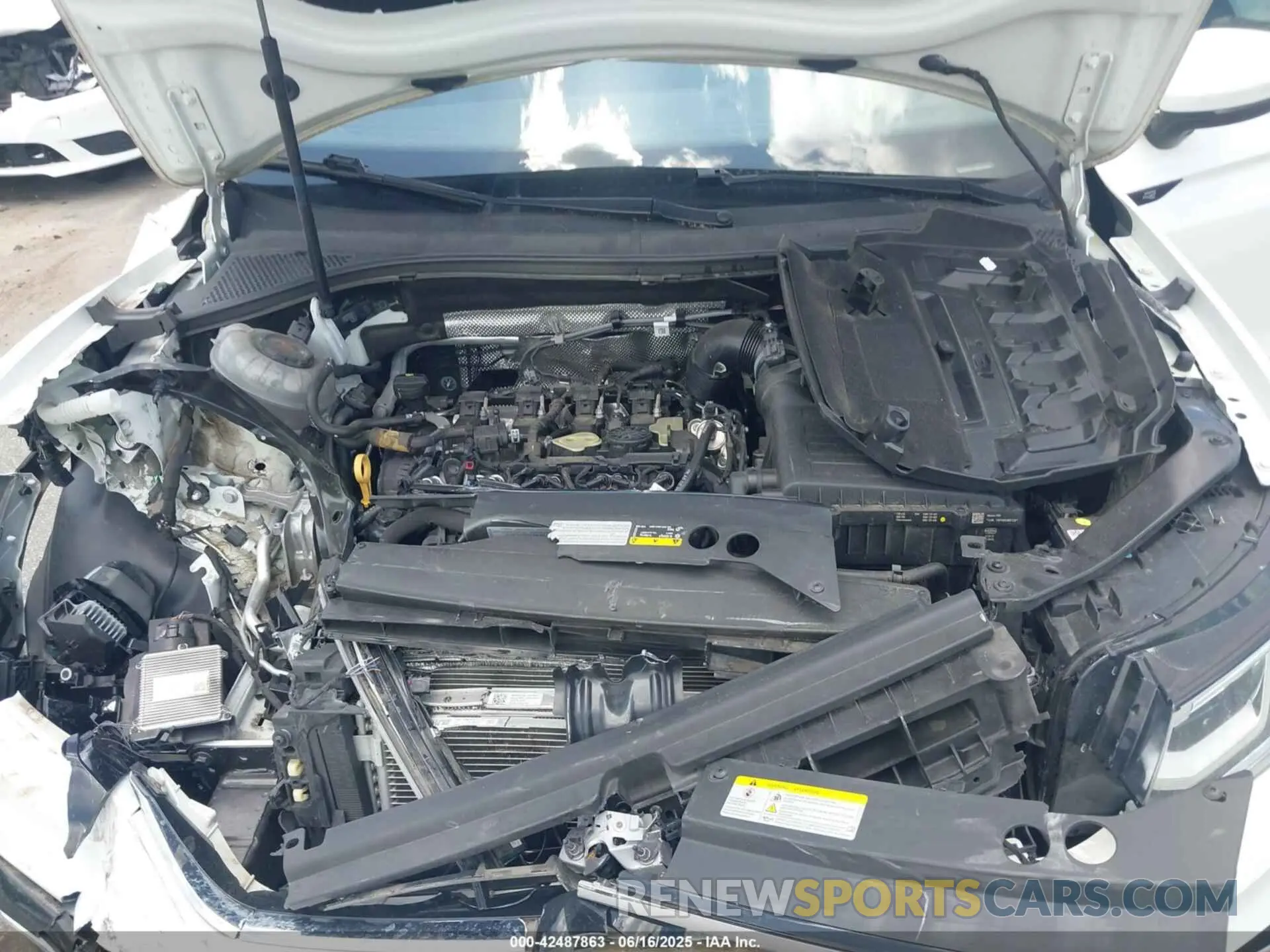 10 Photograph of a damaged car 3VV4B7AX1NM018304 VOLKSWAGEN TIGUAN 2022