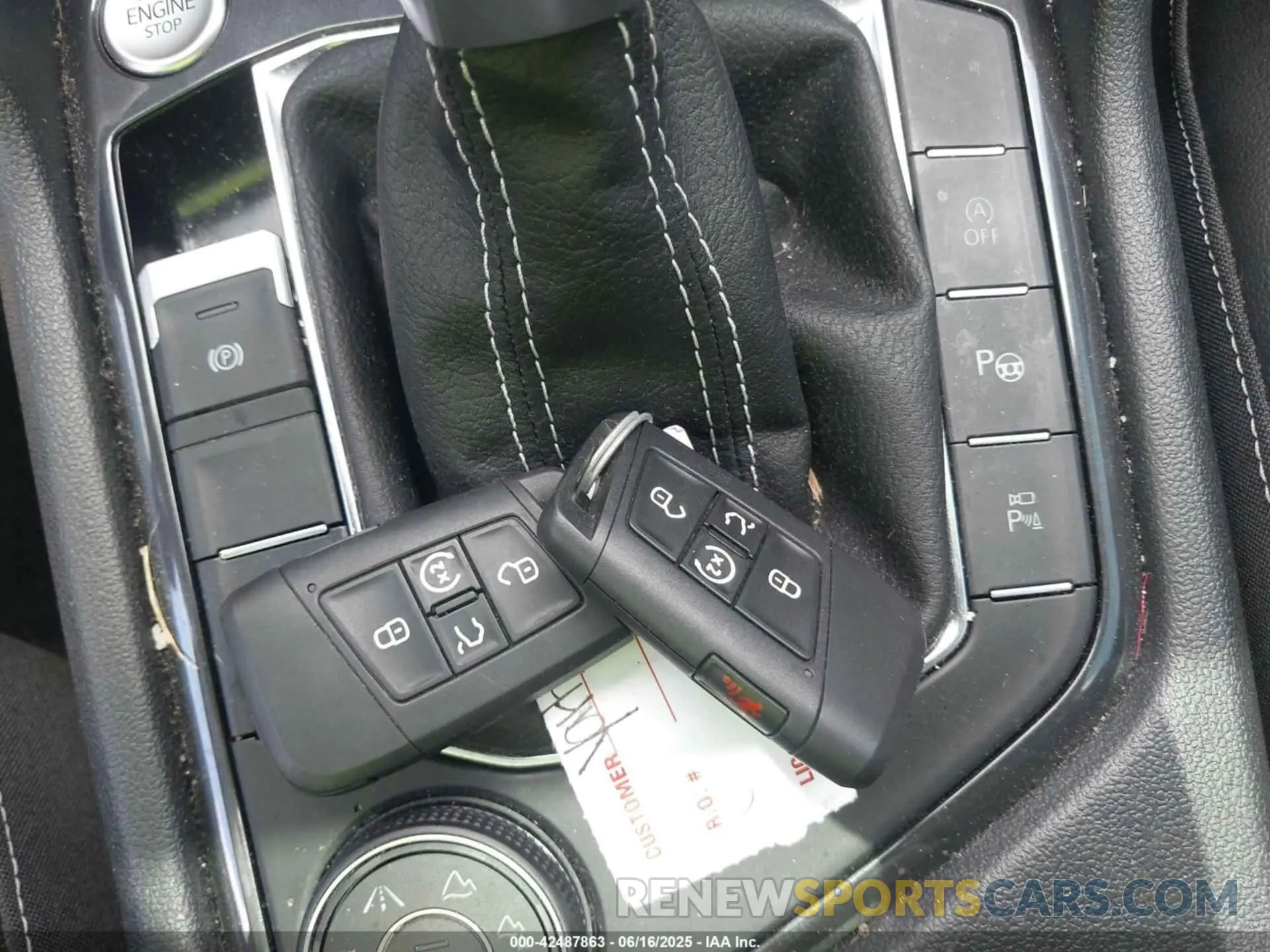 11 Photograph of a damaged car 3VV4B7AX1NM018304 VOLKSWAGEN TIGUAN 2022