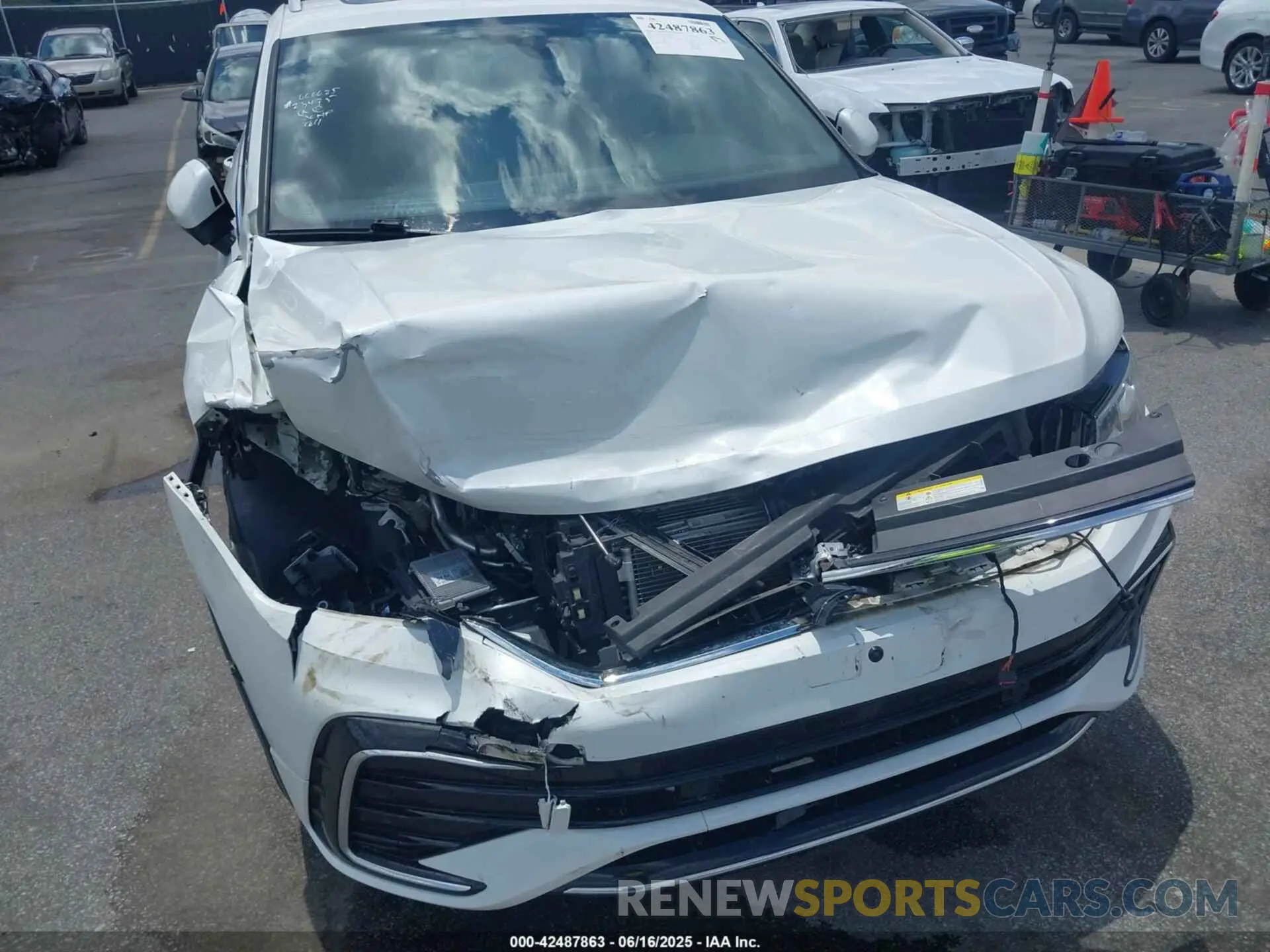 6 Photograph of a damaged car 3VV4B7AX1NM018304 VOLKSWAGEN TIGUAN 2022
