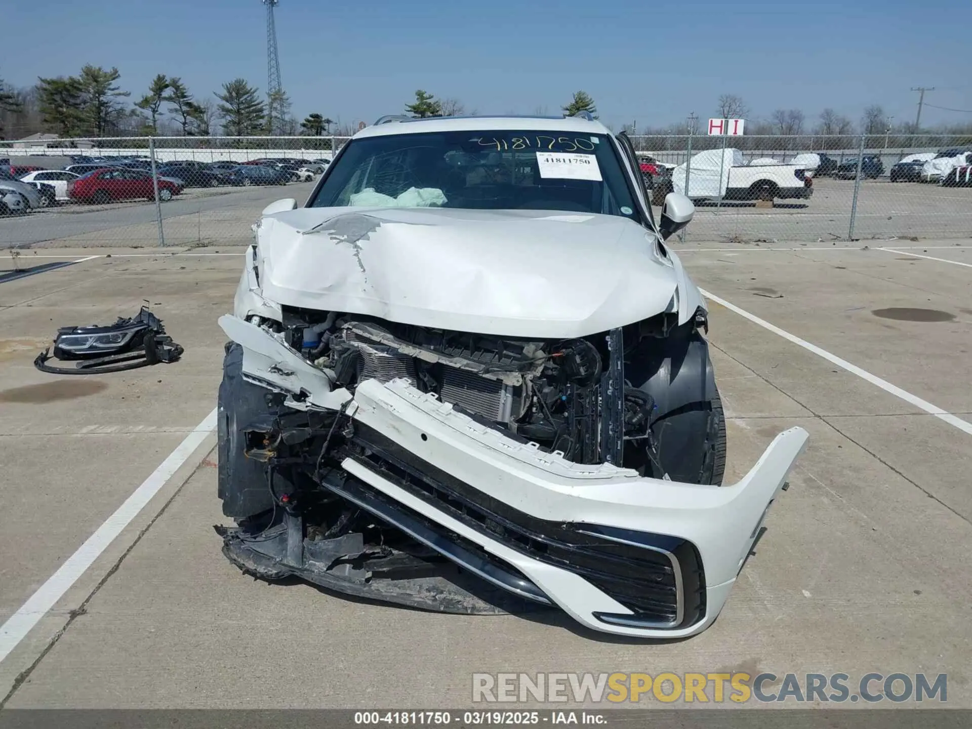 13 Photograph of a damaged car 3VV4B7AX5NM109074 VOLKSWAGEN TIGUAN 2022