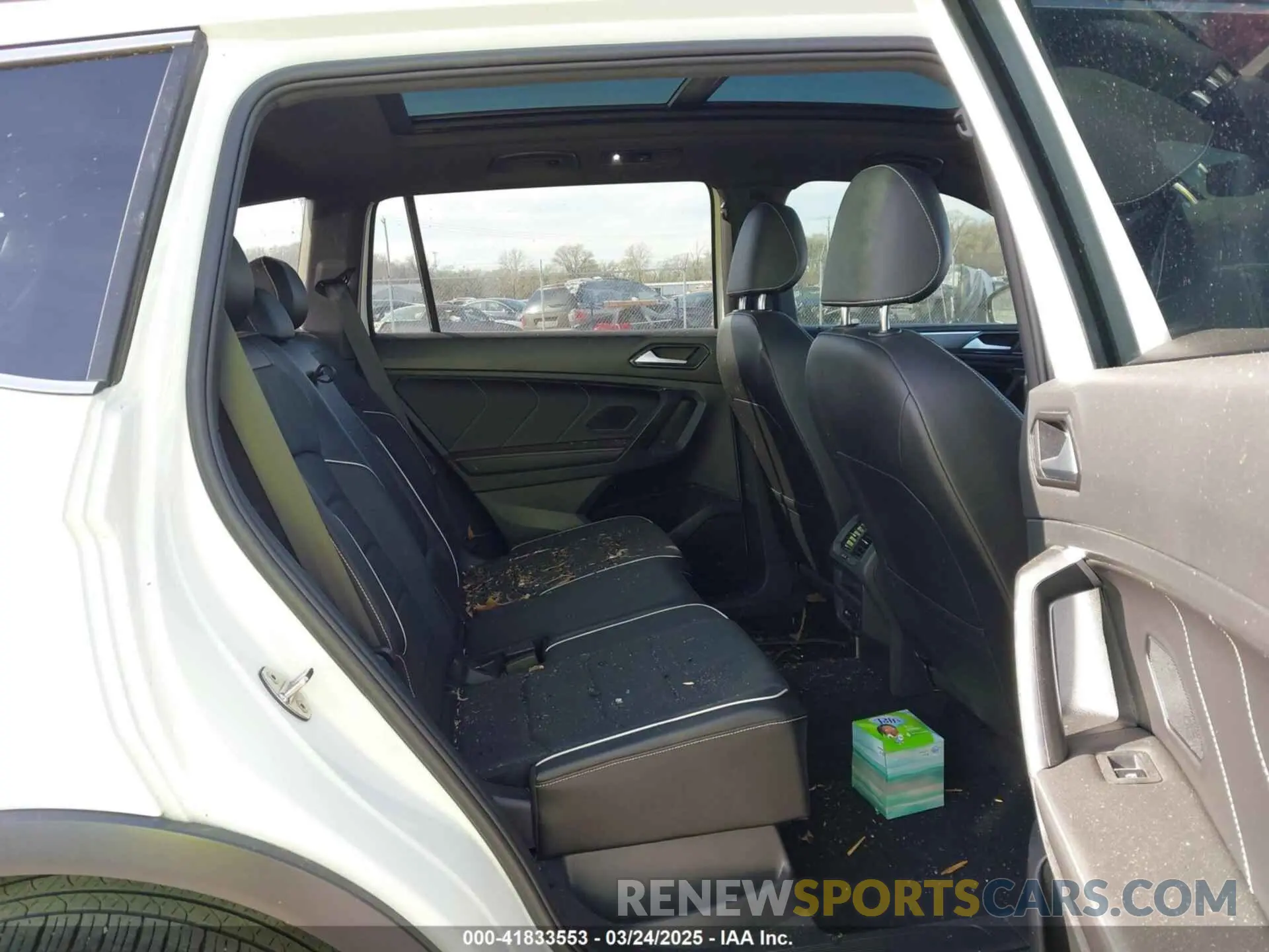 8 Photograph of a damaged car 3VV4B7AX5NM167234 VOLKSWAGEN TIGUAN 2022