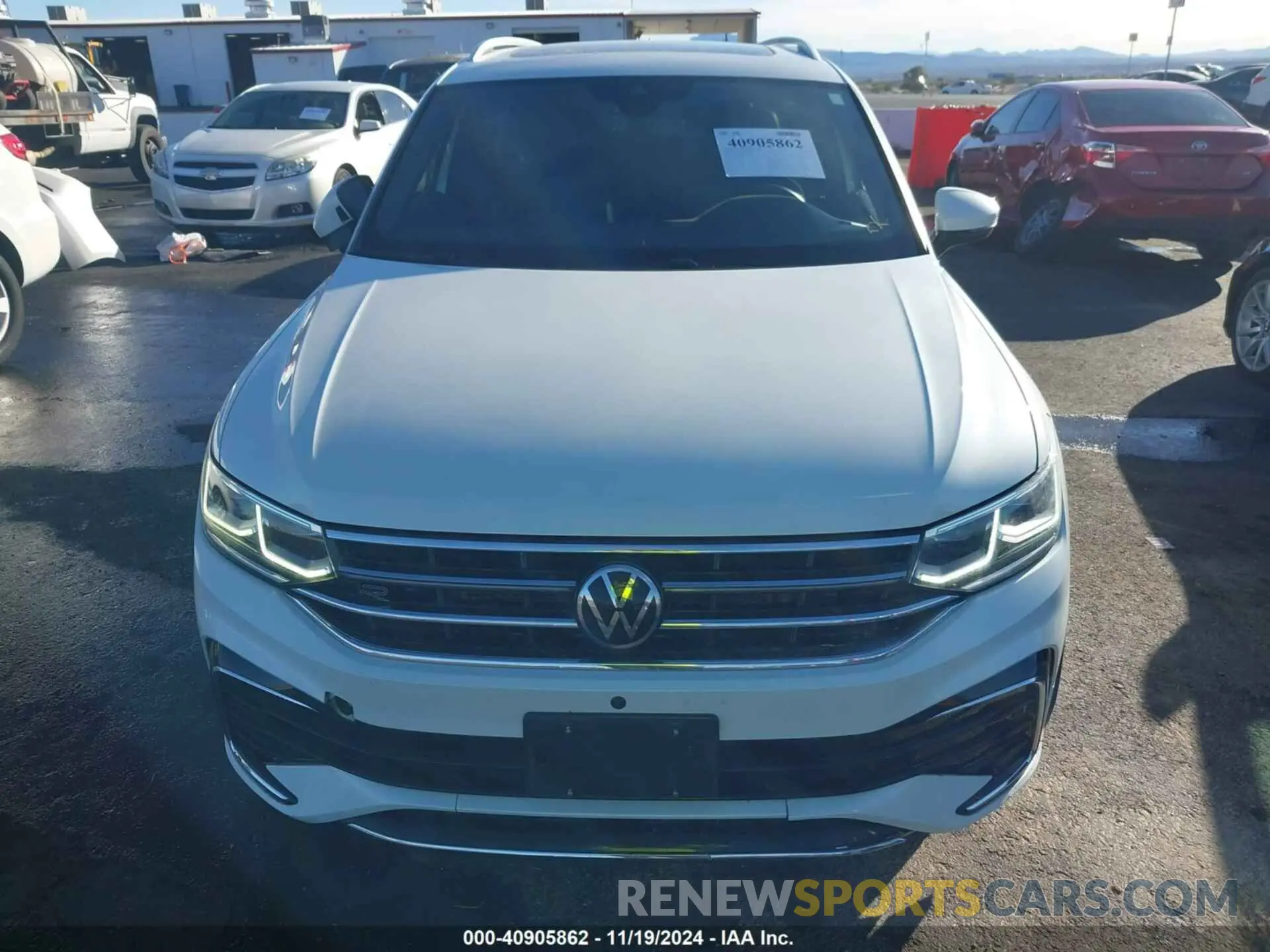 17 Photograph of a damaged car 3VV4B7AX6NM084928 VOLKSWAGEN TIGUAN 2022