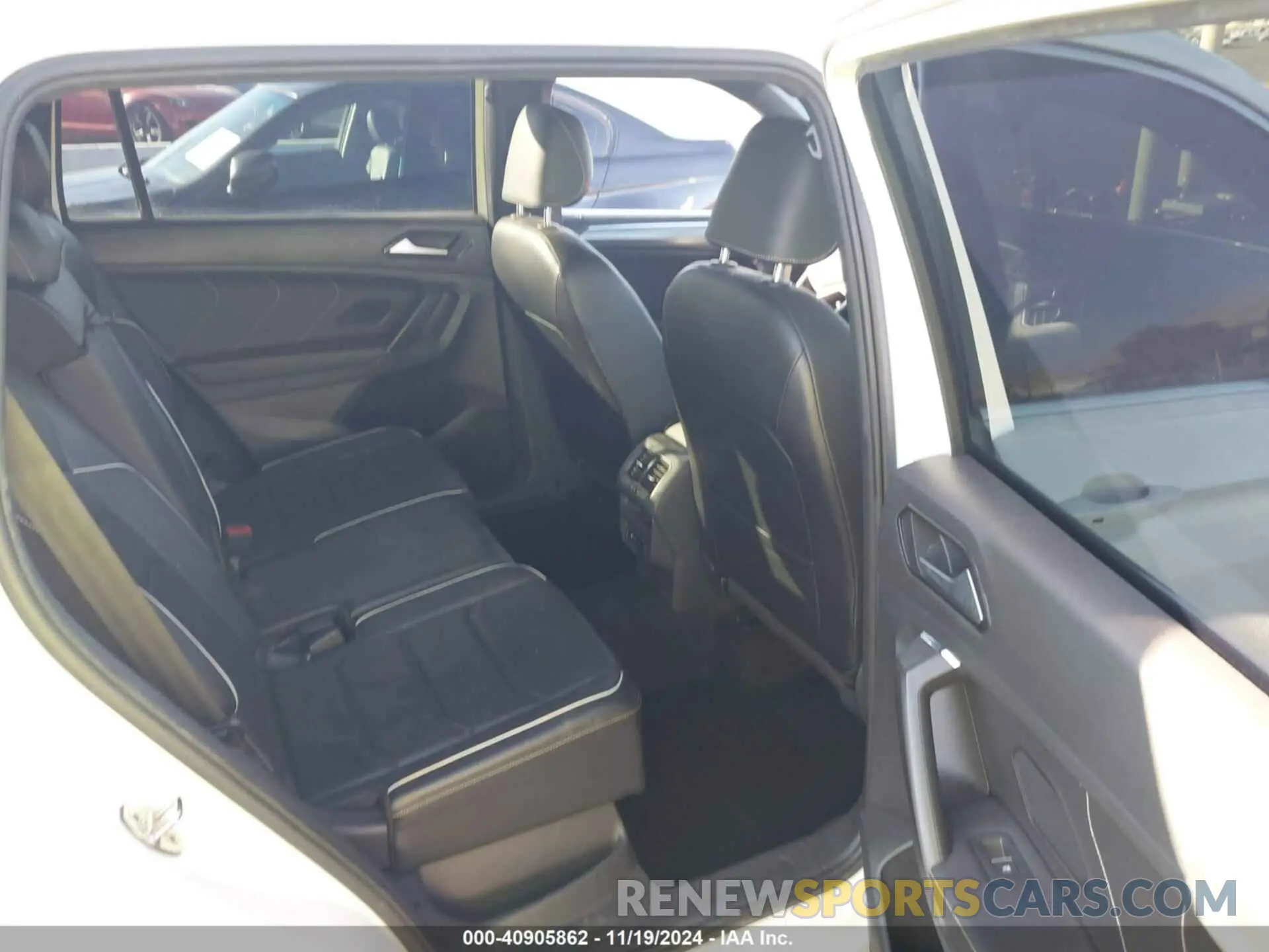 8 Photograph of a damaged car 3VV4B7AX6NM084928 VOLKSWAGEN TIGUAN 2022