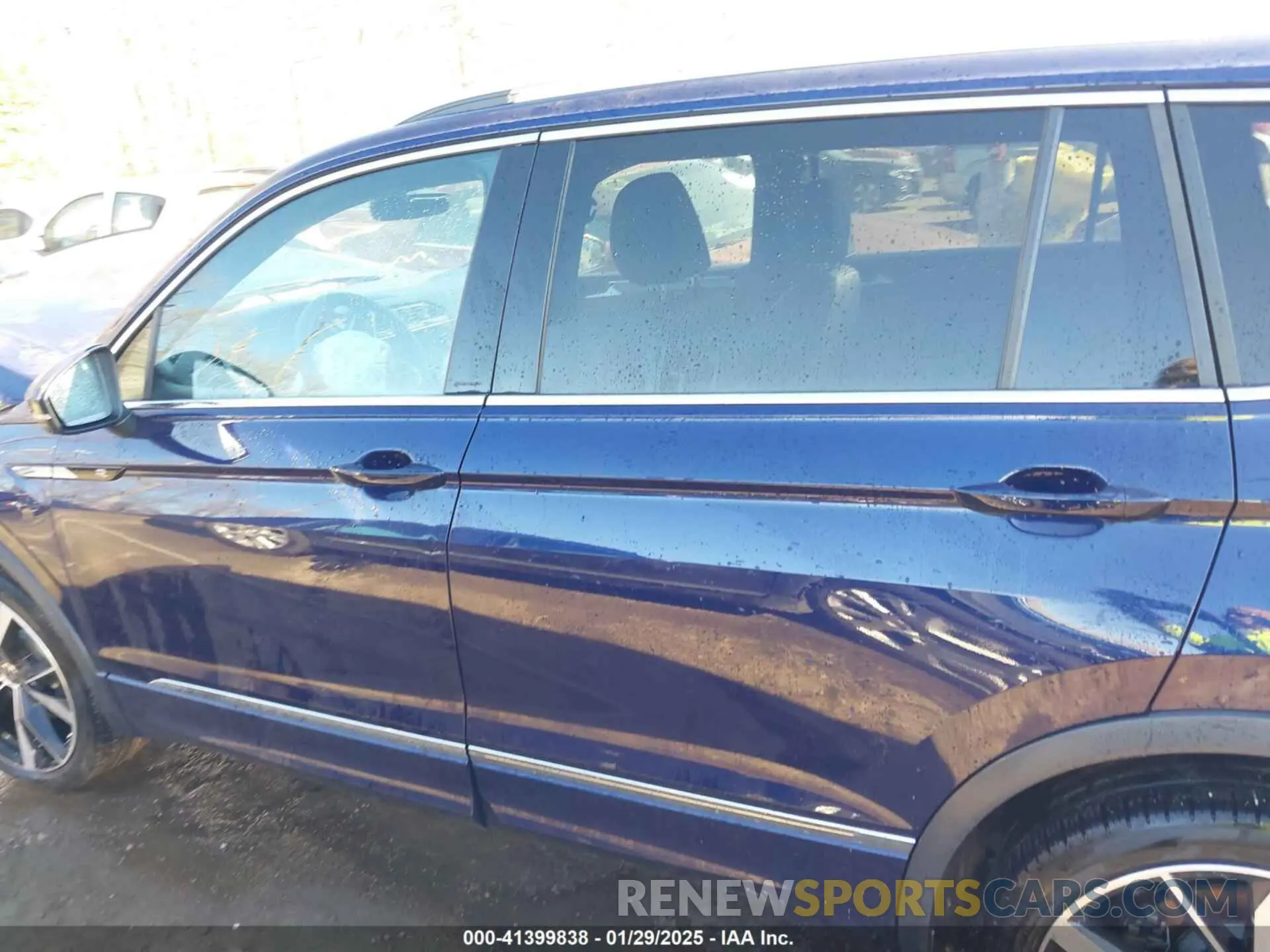 14 Photograph of a damaged car 3VV4B7AX8NM003928 VOLKSWAGEN TIGUAN 2022