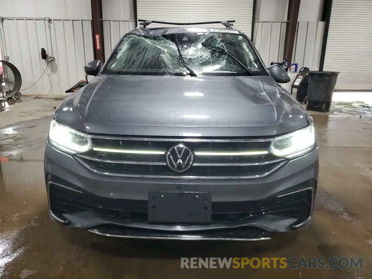 5 Photograph of a damaged car 3VV4B7AX9NM013397 VOLKSWAGEN TIGUAN 2022