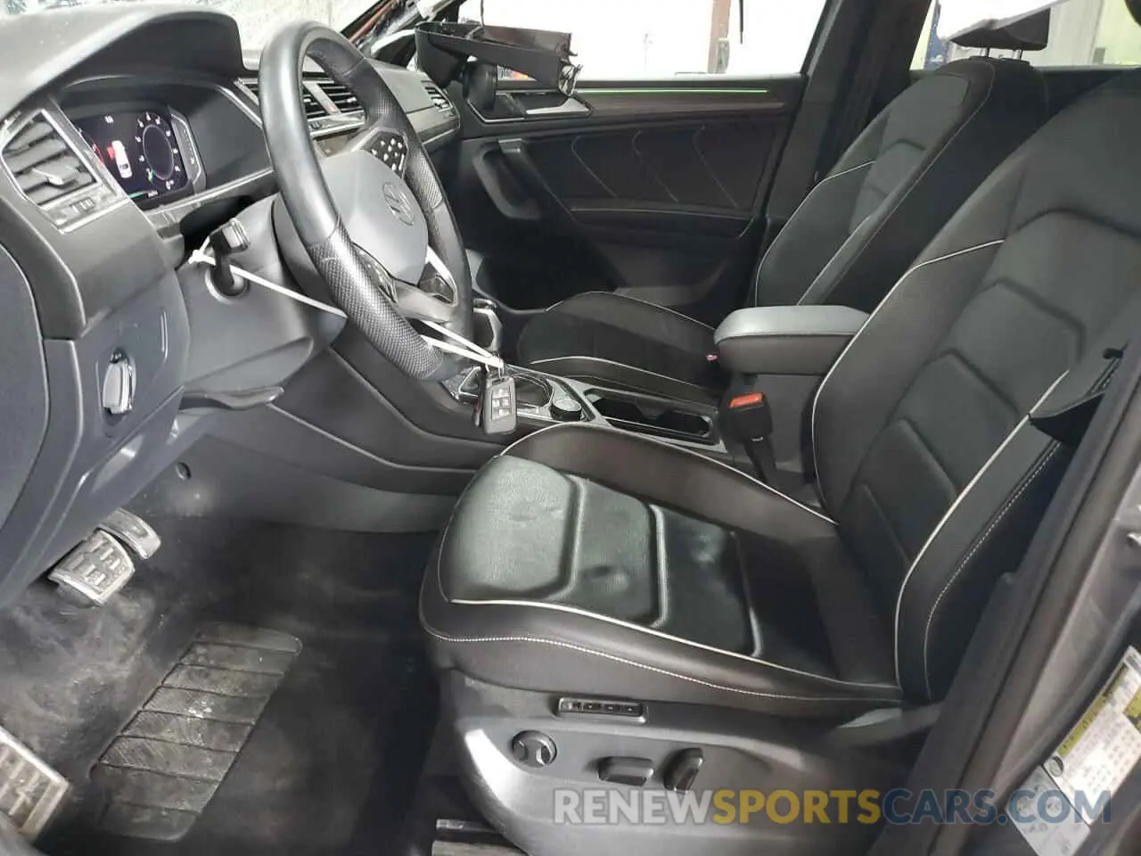 7 Photograph of a damaged car 3VV4B7AX9NM013397 VOLKSWAGEN TIGUAN 2022