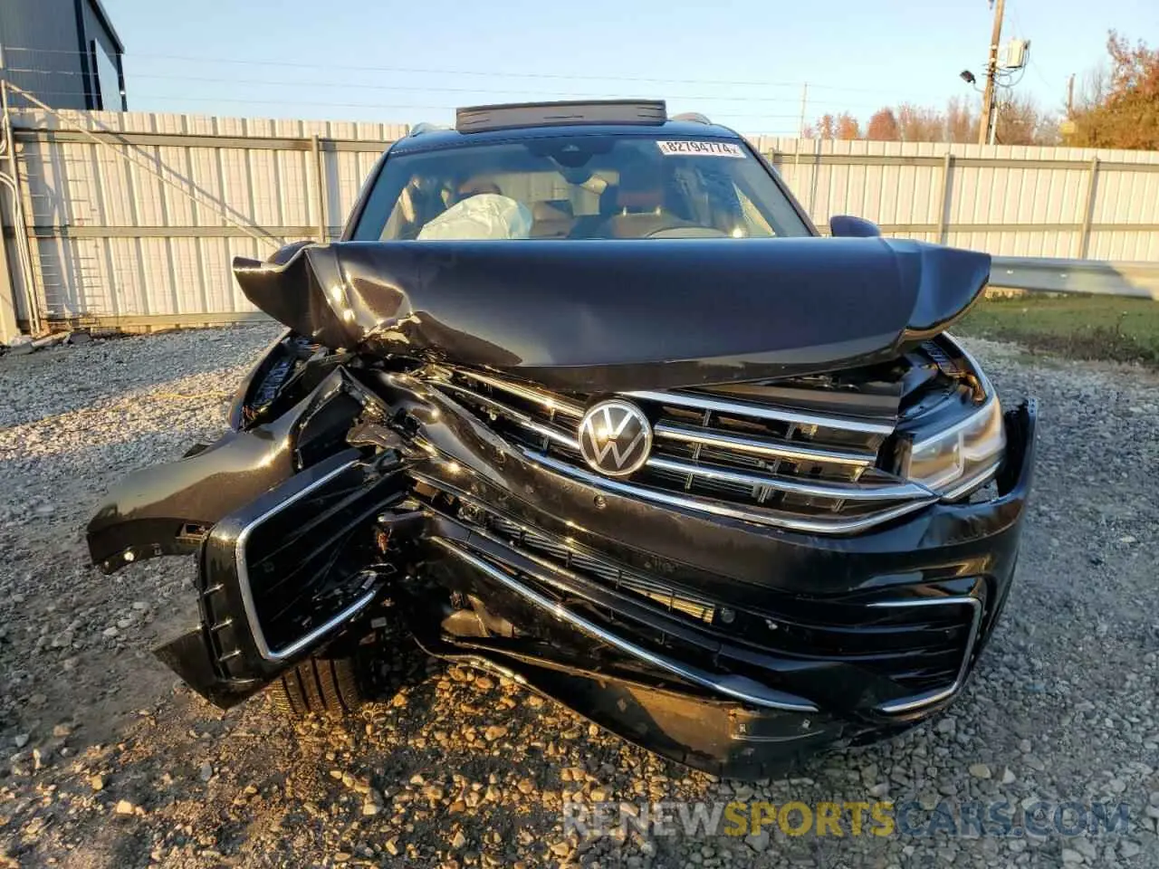 5 Photograph of a damaged car 3VV4B7AXXNM004174 VOLKSWAGEN TIGUAN 2022
