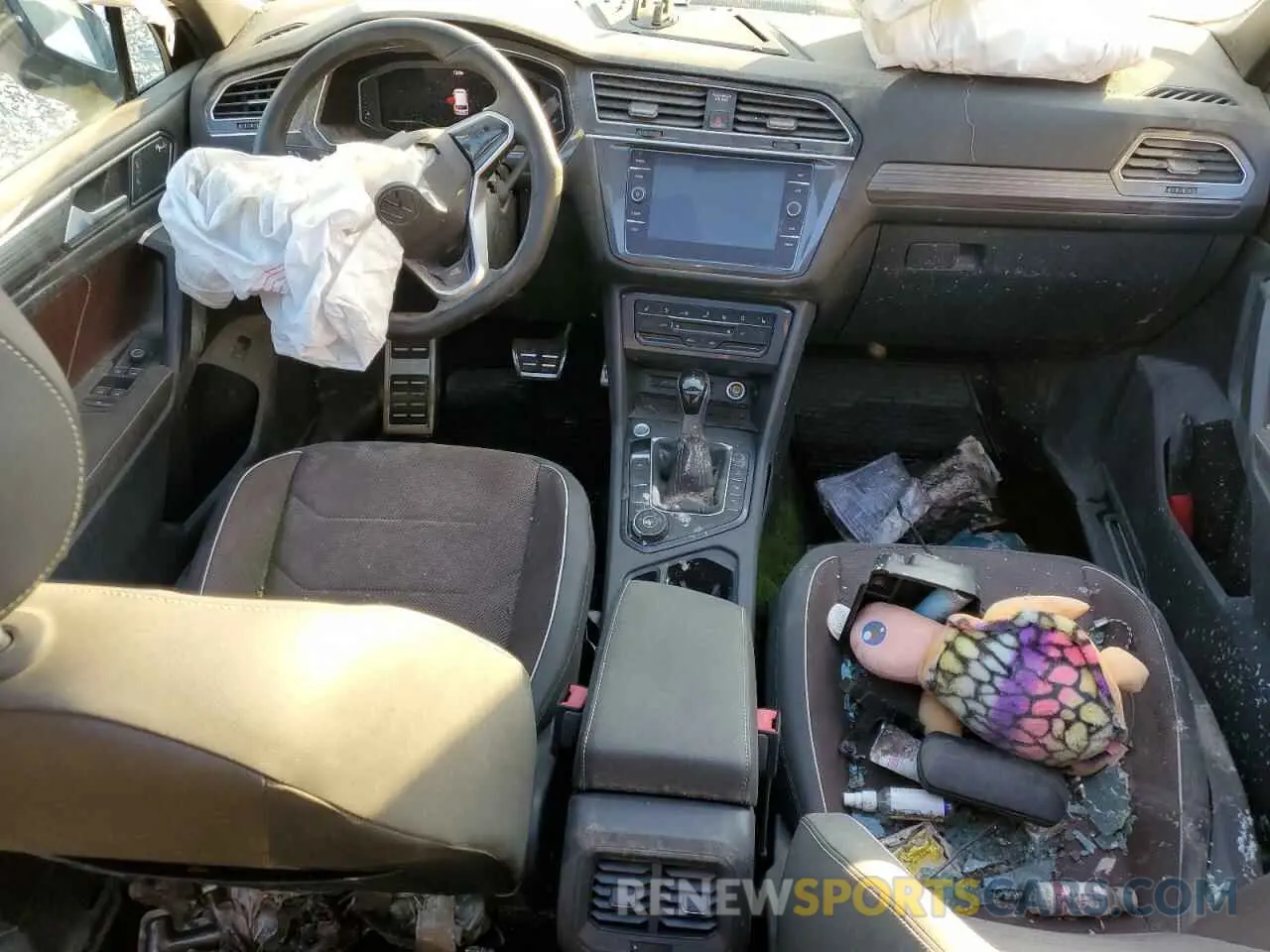 8 Photograph of a damaged car 3VV4B7AXXNM004174 VOLKSWAGEN TIGUAN 2022