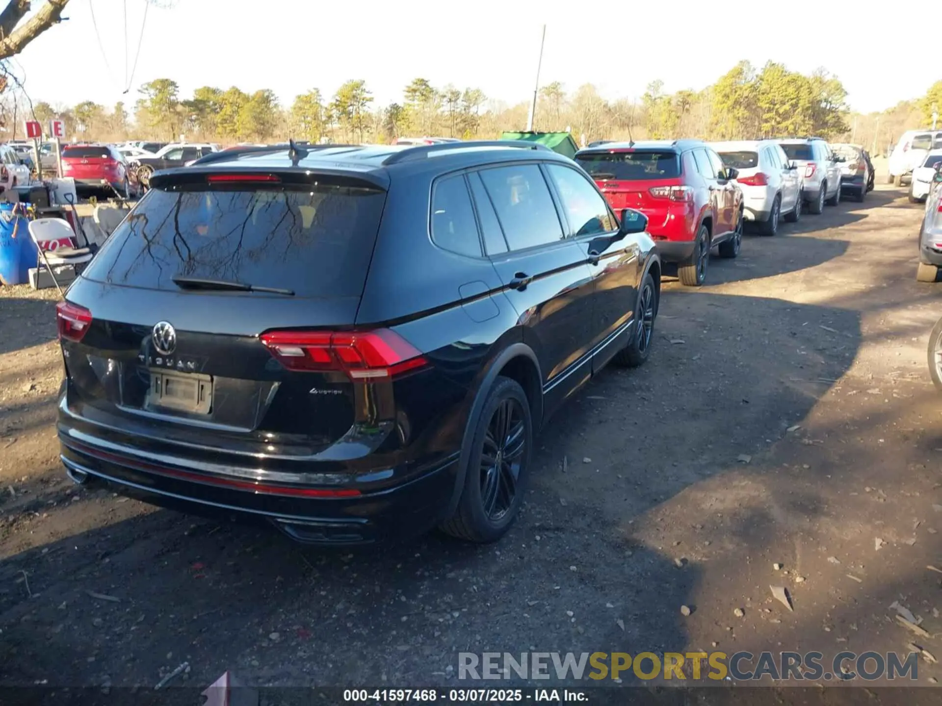 4 Photograph of a damaged car 3VV8B7AX2NM029751 VOLKSWAGEN TIGUAN 2022