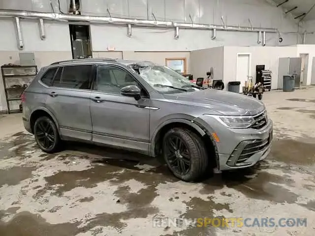 10 Photograph of a damaged car 3VV8B7AX3NM095130 VOLKSWAGEN TIGUAN 2022