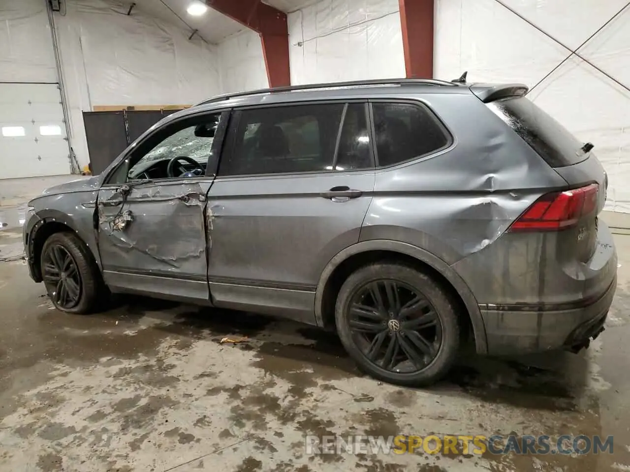 2 Photograph of a damaged car 3VV8B7AX3NM095130 VOLKSWAGEN TIGUAN 2022