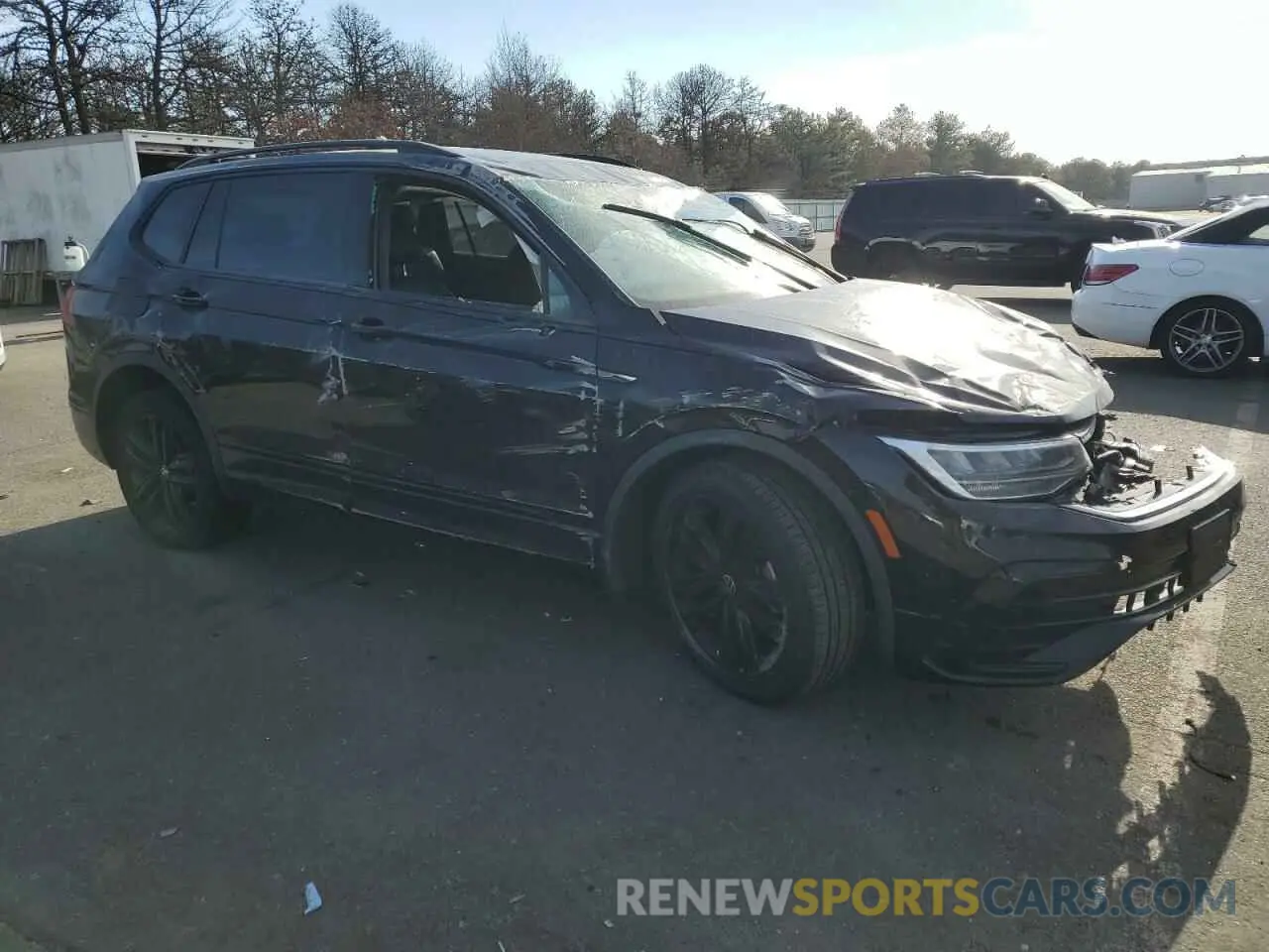 4 Photograph of a damaged car 3VV8B7AX4NM018976 VOLKSWAGEN TIGUAN 2022