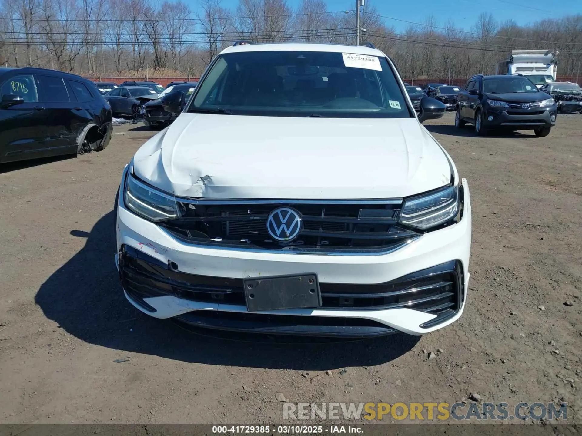 12 Photograph of a damaged car 3VV8B7AX4NM027208 VOLKSWAGEN TIGUAN 2022