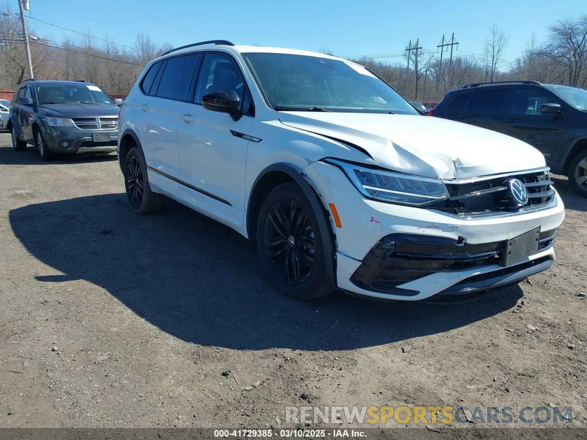 18 Photograph of a damaged car 3VV8B7AX4NM027208 VOLKSWAGEN TIGUAN 2022
