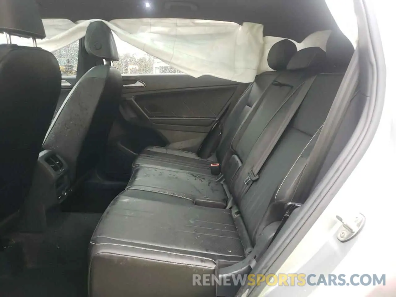 11 Photograph of a damaged car 3VV8B7AX4NM095539 VOLKSWAGEN TIGUAN 2022