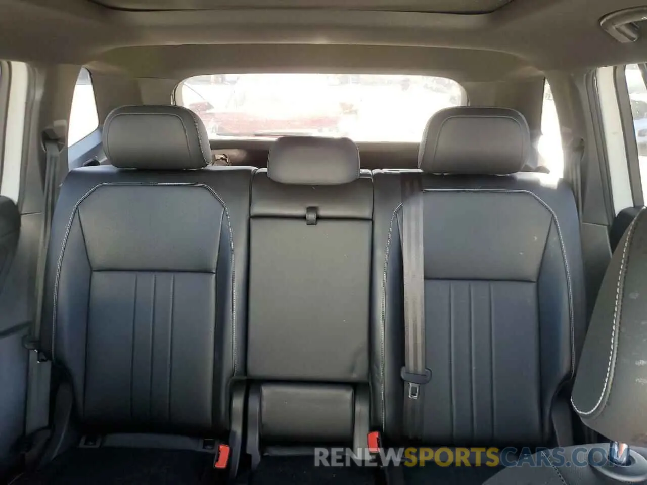10 Photograph of a damaged car 3VV8B7AX5NM094495 VOLKSWAGEN TIGUAN 2022